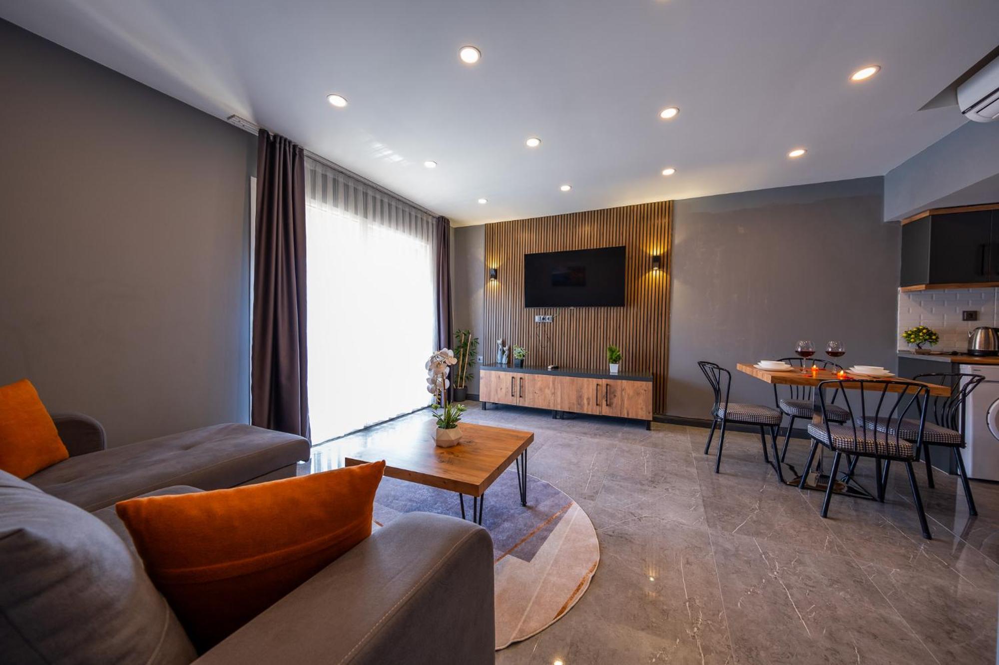 Mrt Lara Apart Otel *