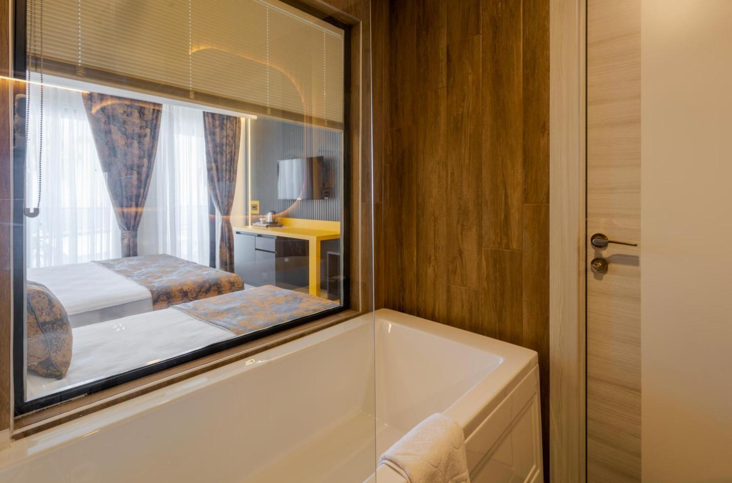 Tema 242 Hotel Antalya