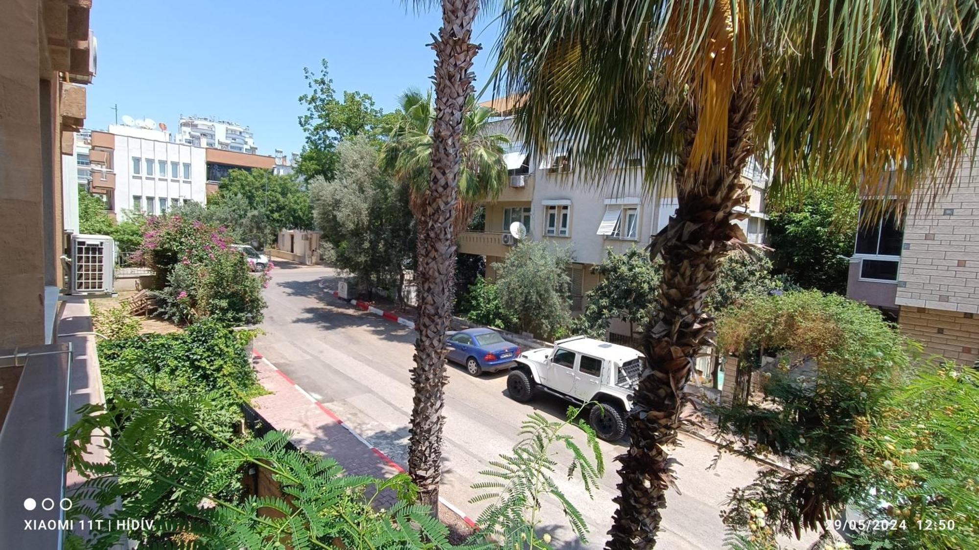 Lara'da Modern Bir Vaha Apartment