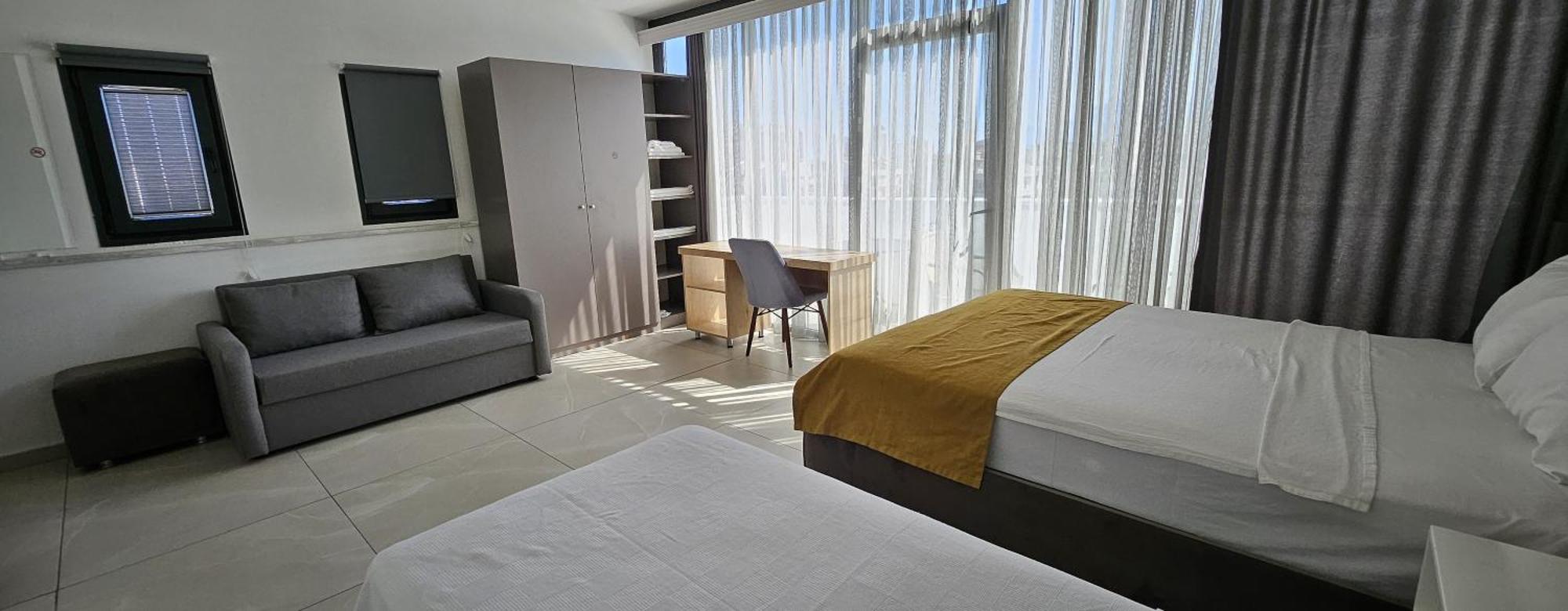 Tut Otel