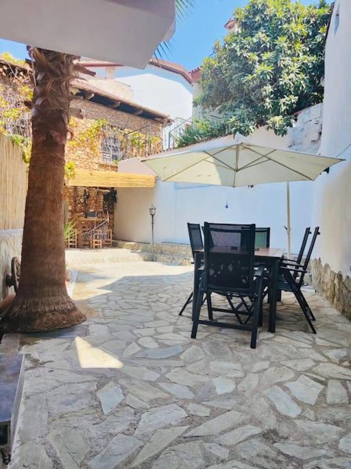 Villa Sunny In Kale Ici 7 Persoons Antalya