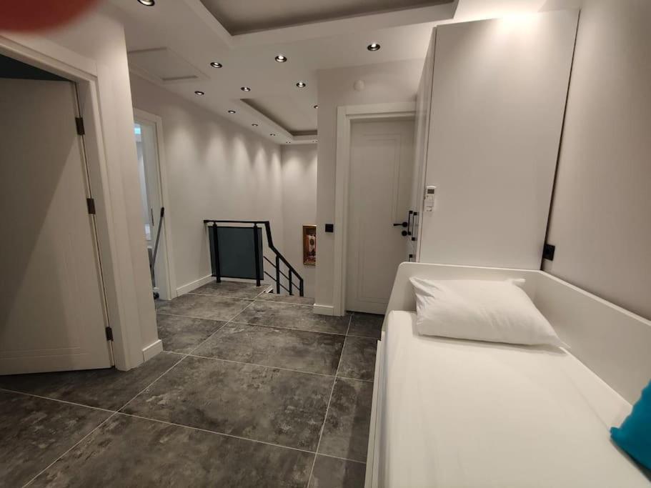 Villa Sunny In Kale Ici 7 Persoons Antalya