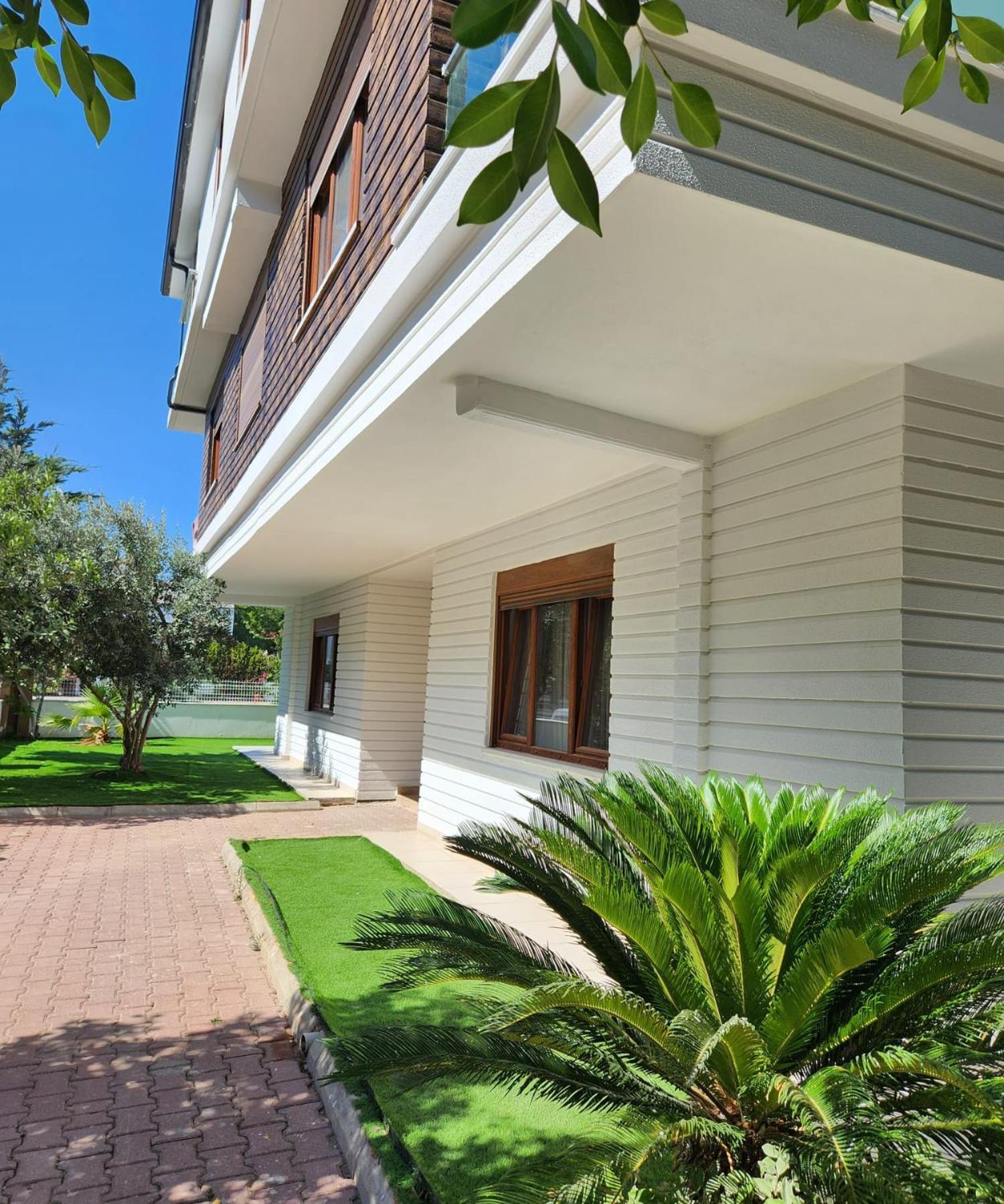 Lara Breeze Homes Daire
