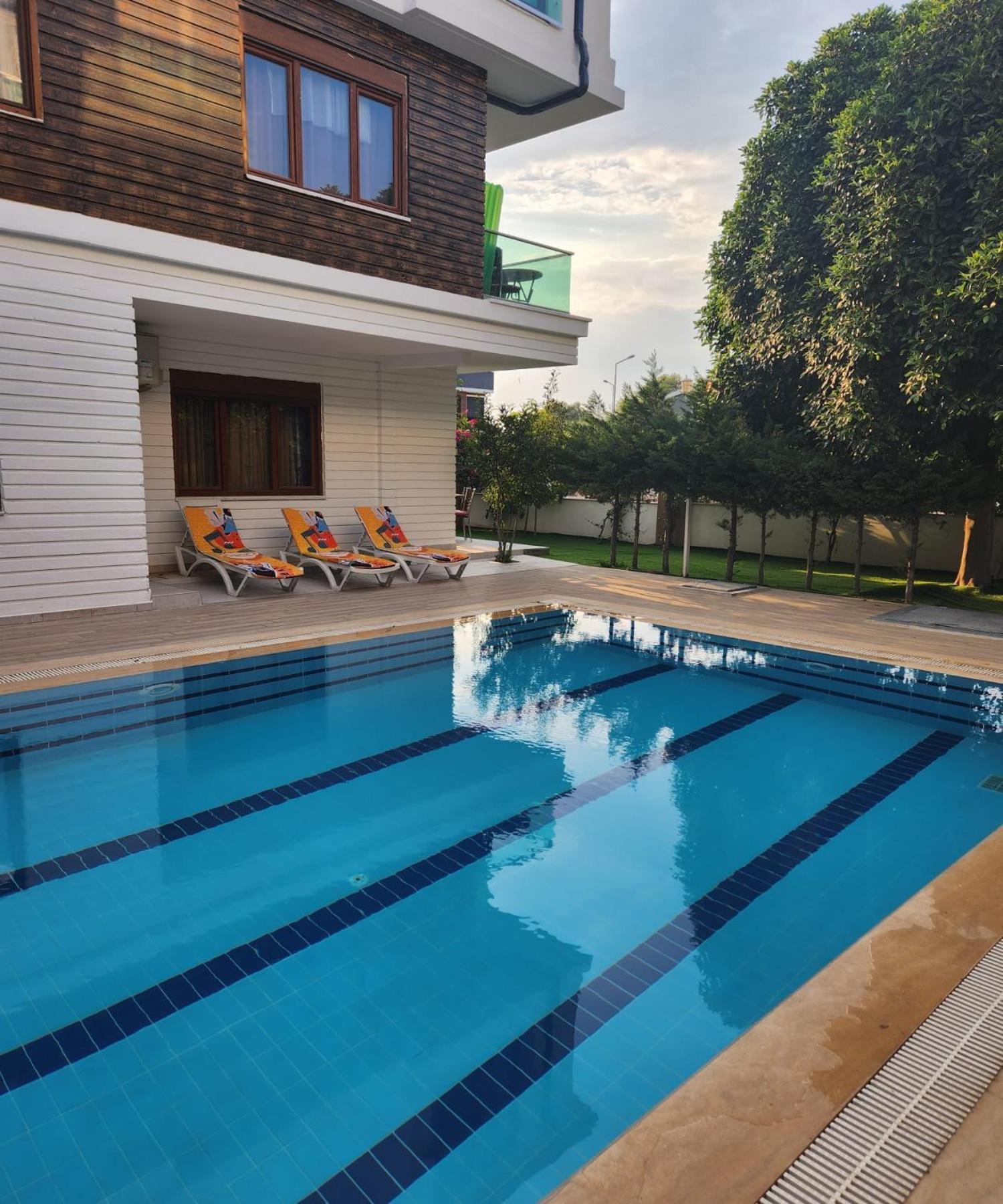 Daire Lara Breeze Homes *