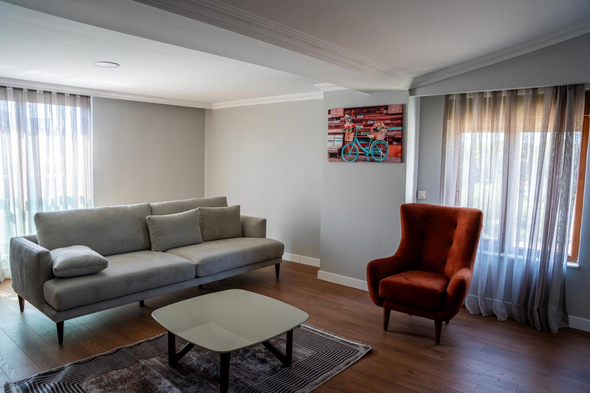 Daire Lara Breeze Homes *