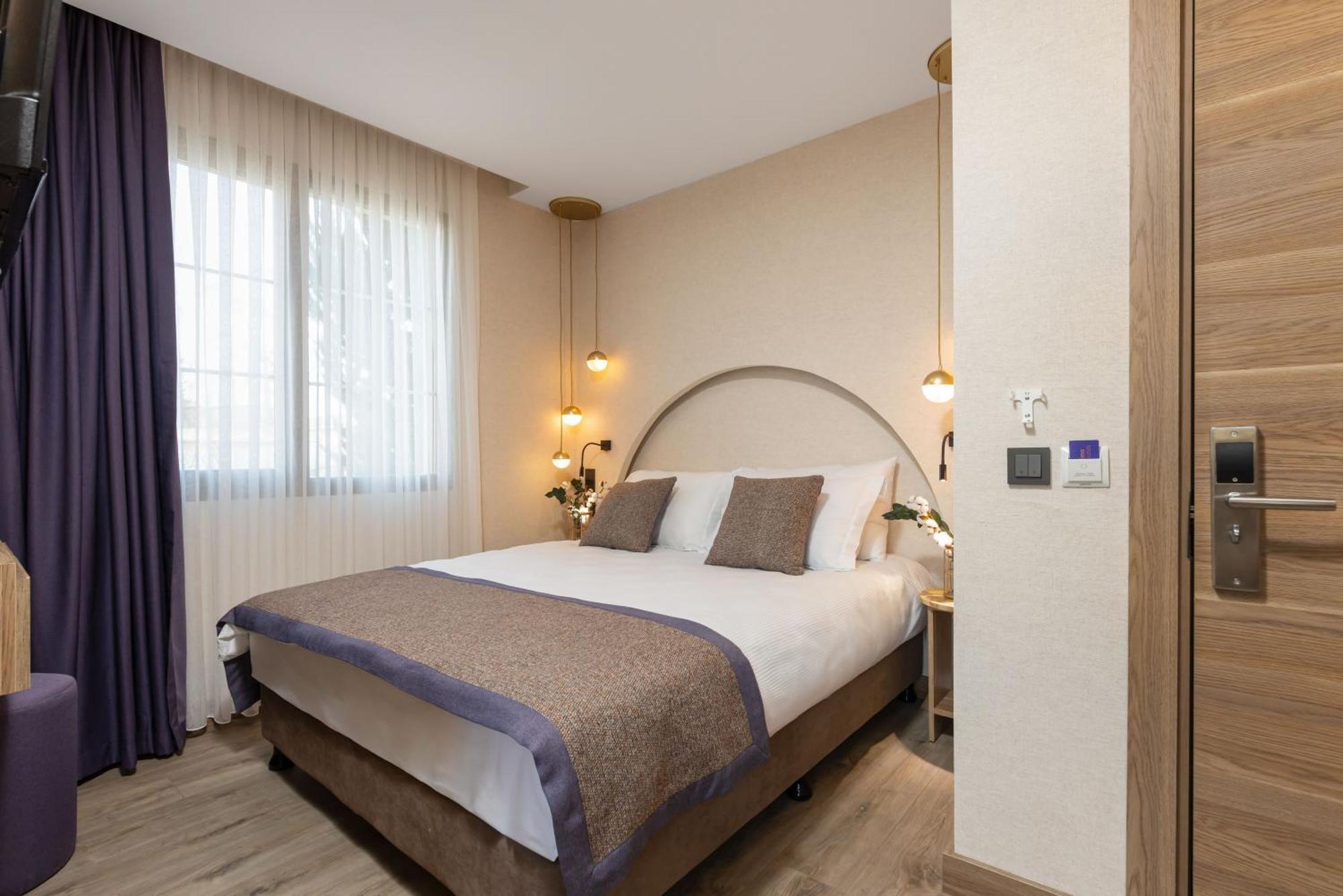Otel Ema *