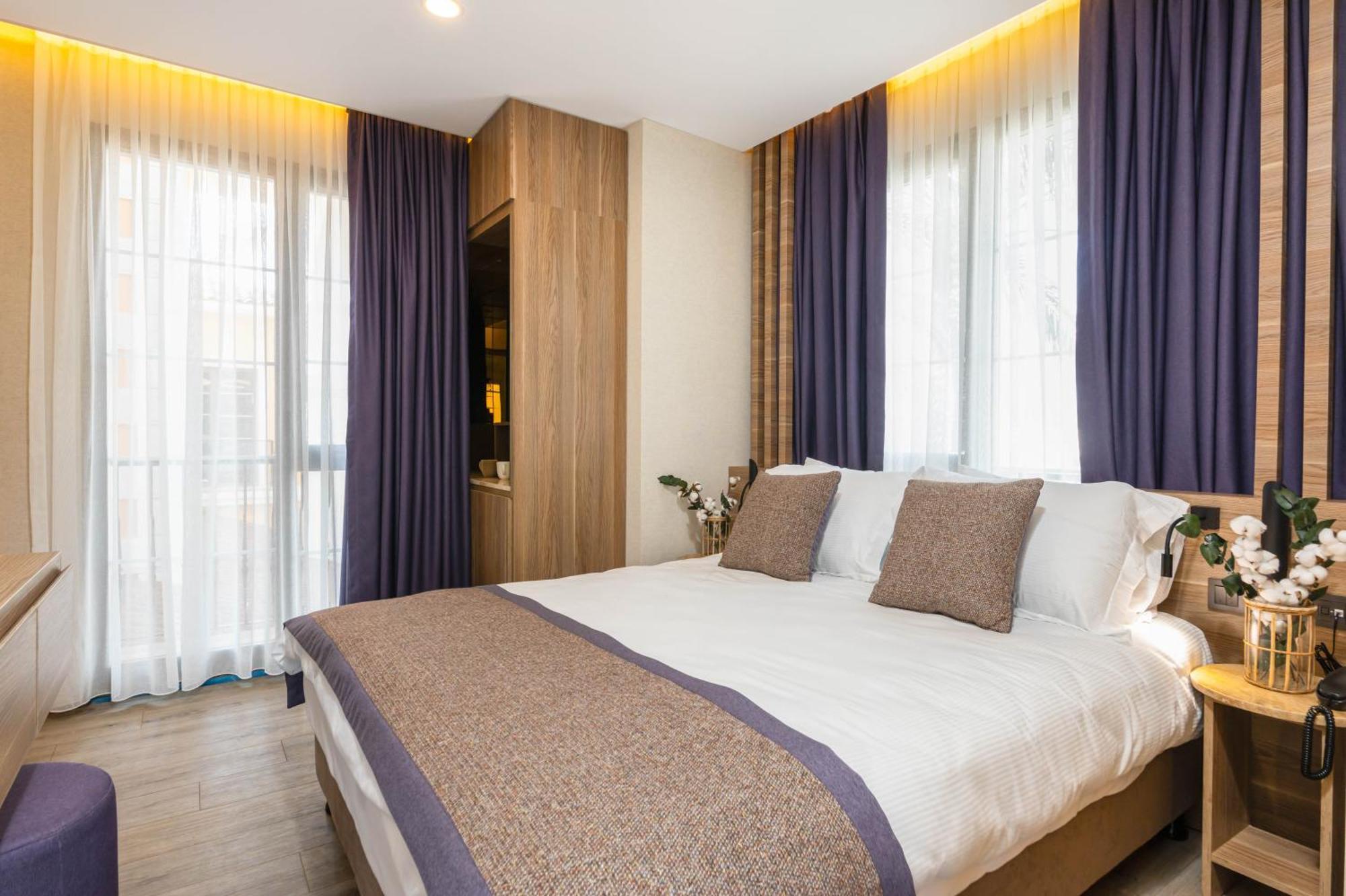 Ema Otel *