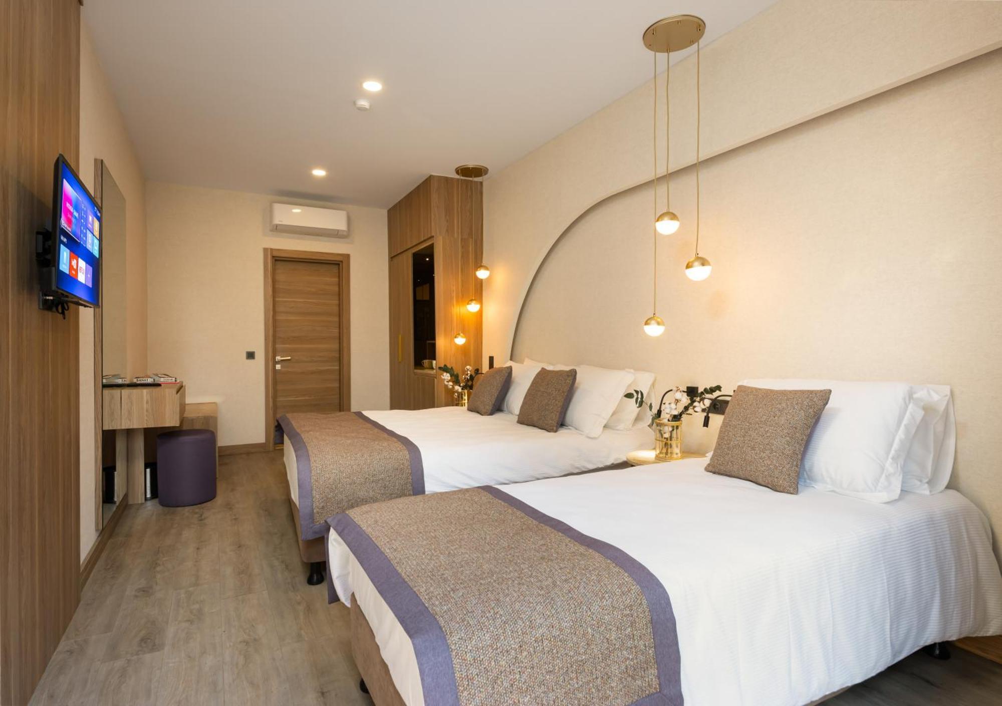 Otel Ema *