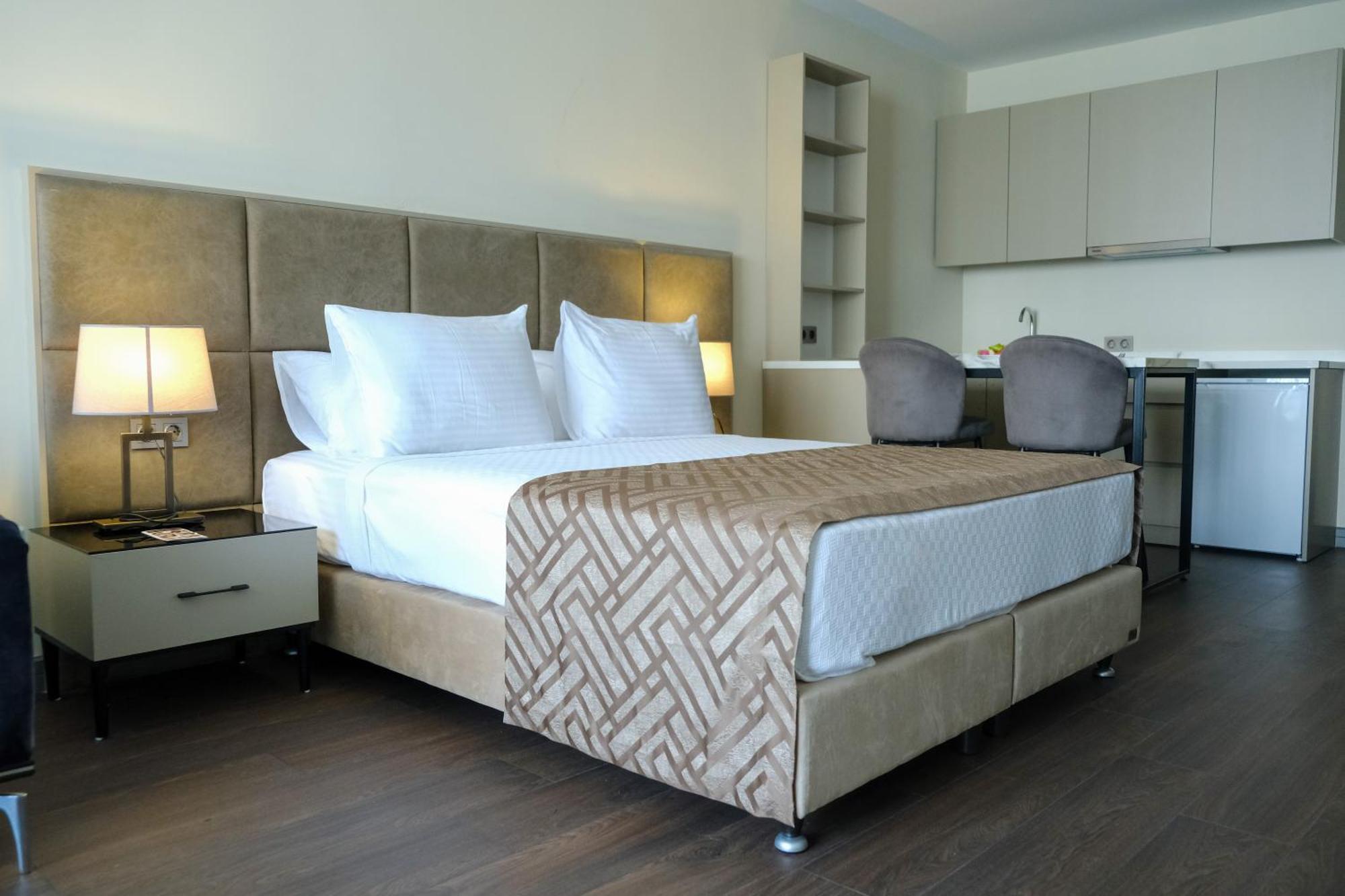 Hotel Alice *