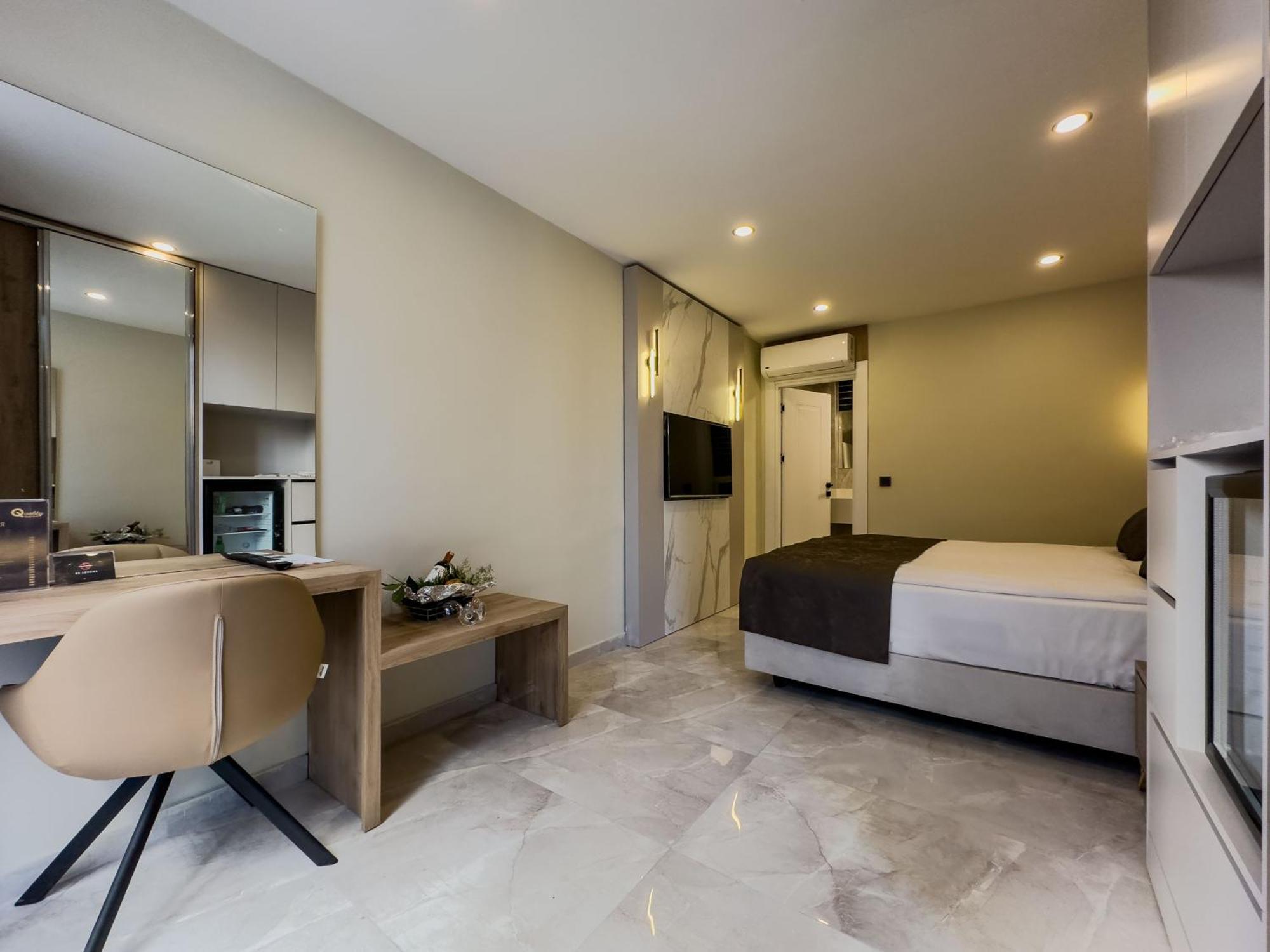 Hotel Quality Gold Antalya