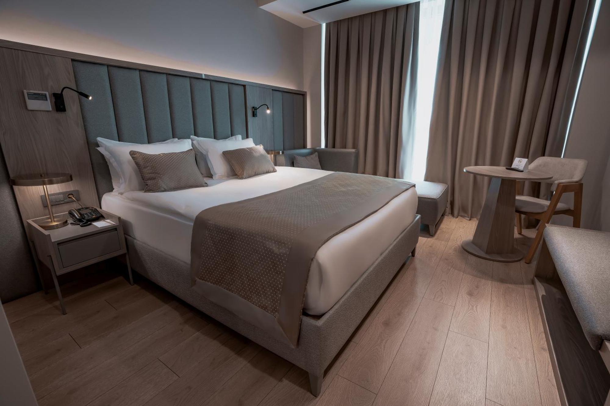 Hotel Renex 5*