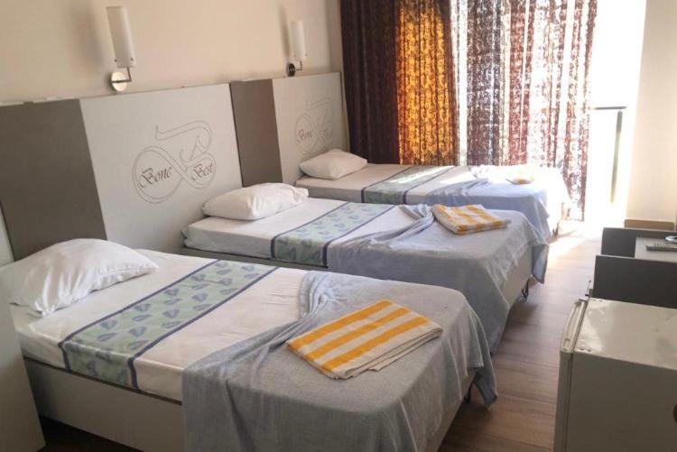 Otel Bone