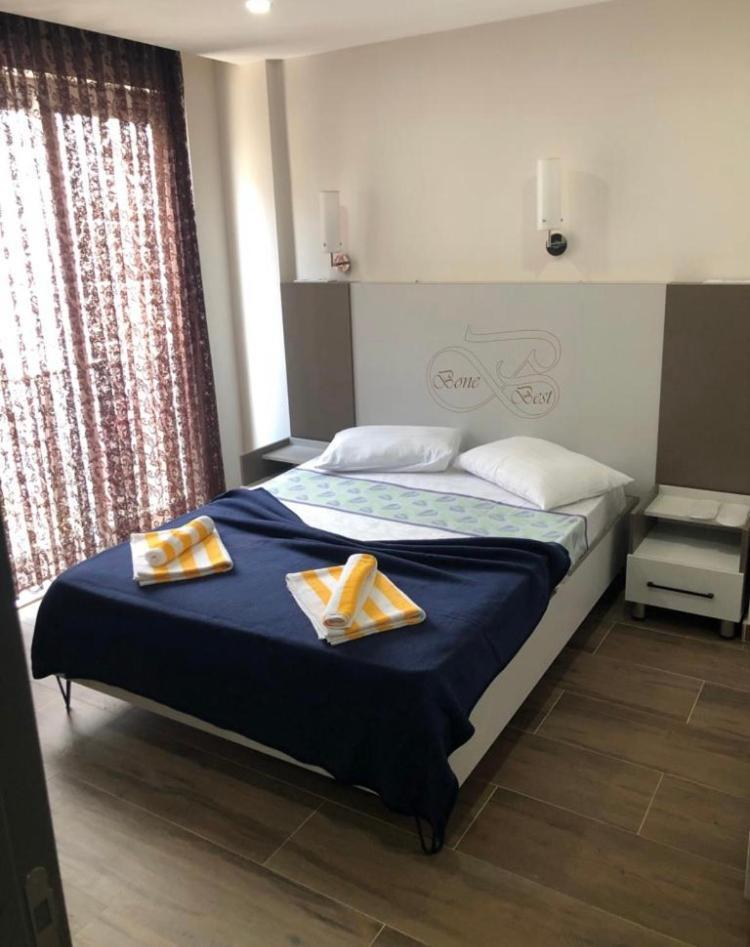 Otel Bone 3*