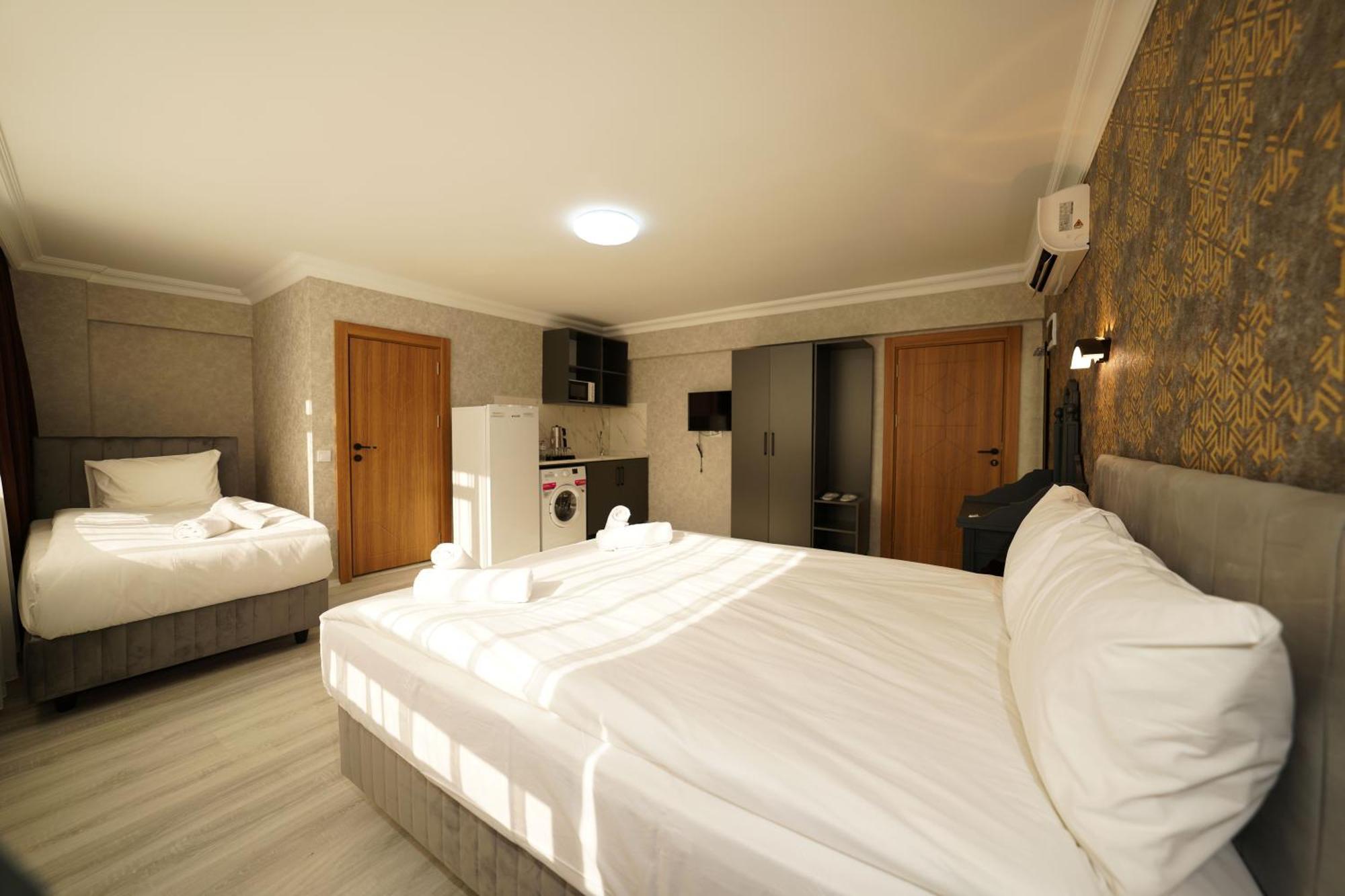 Hotel Palmera House