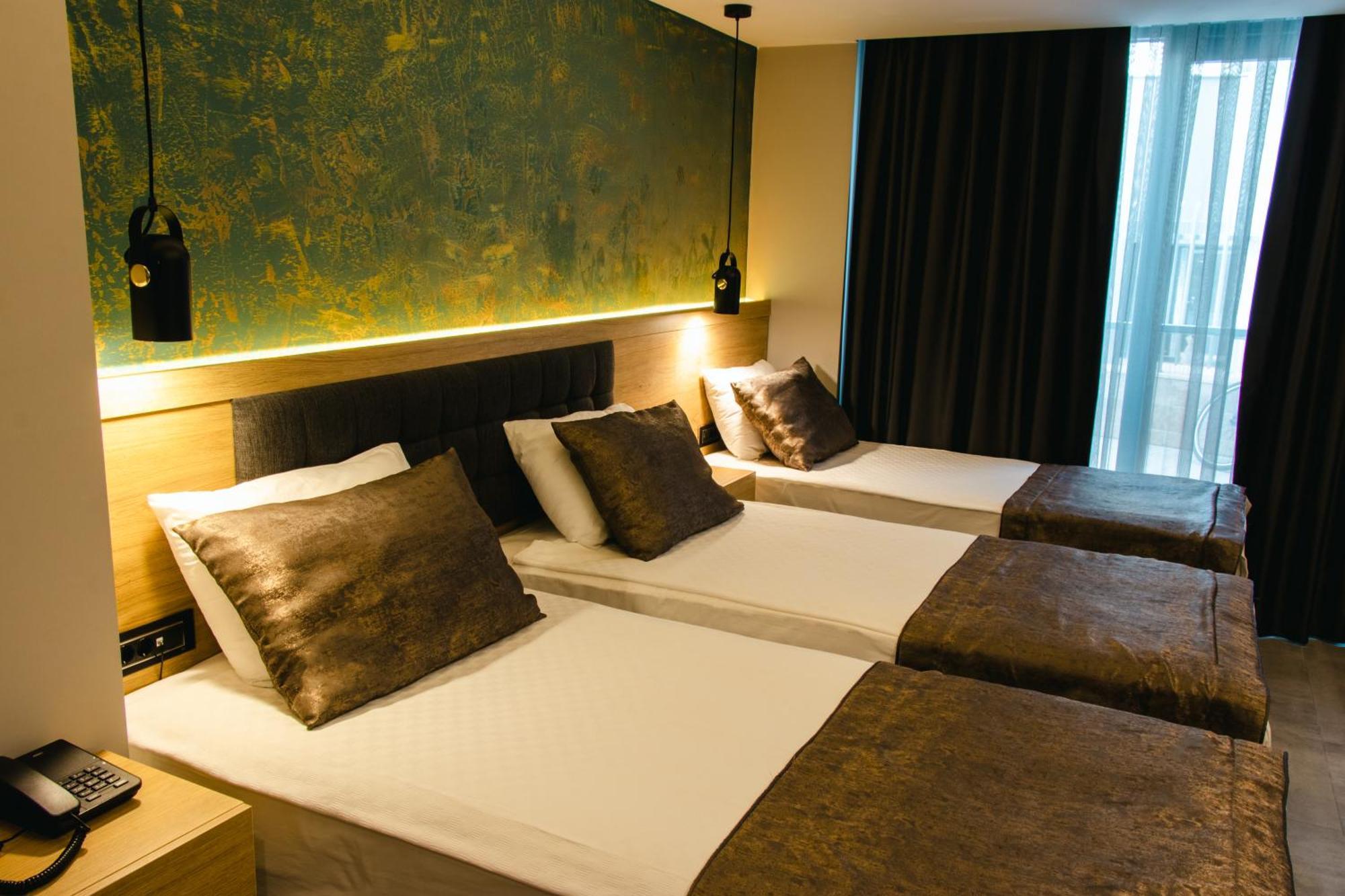 Peramis & Hotel 3*