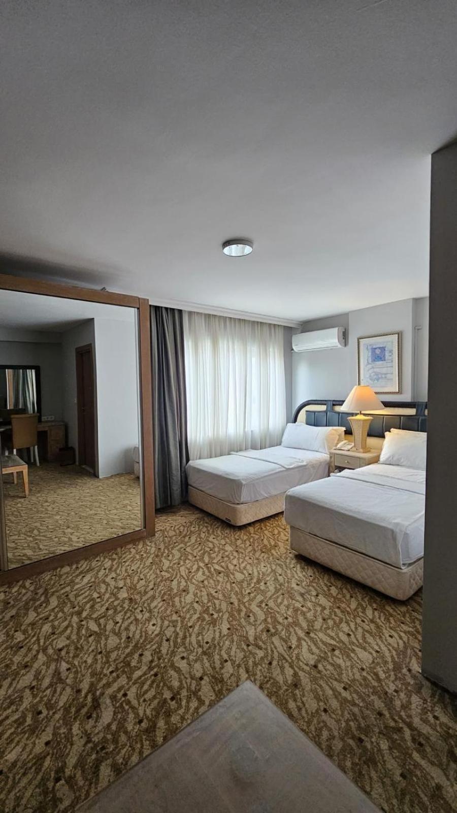 Sever Hotel *
