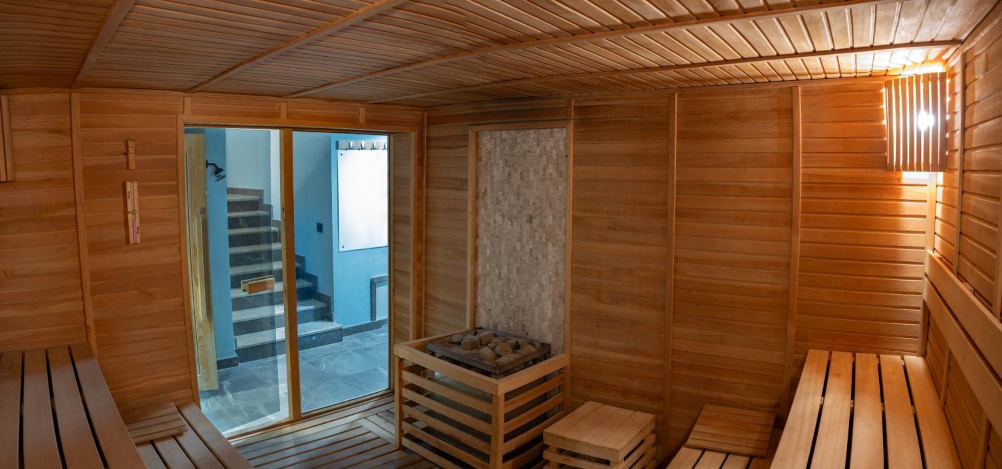 Hotel Peramis &