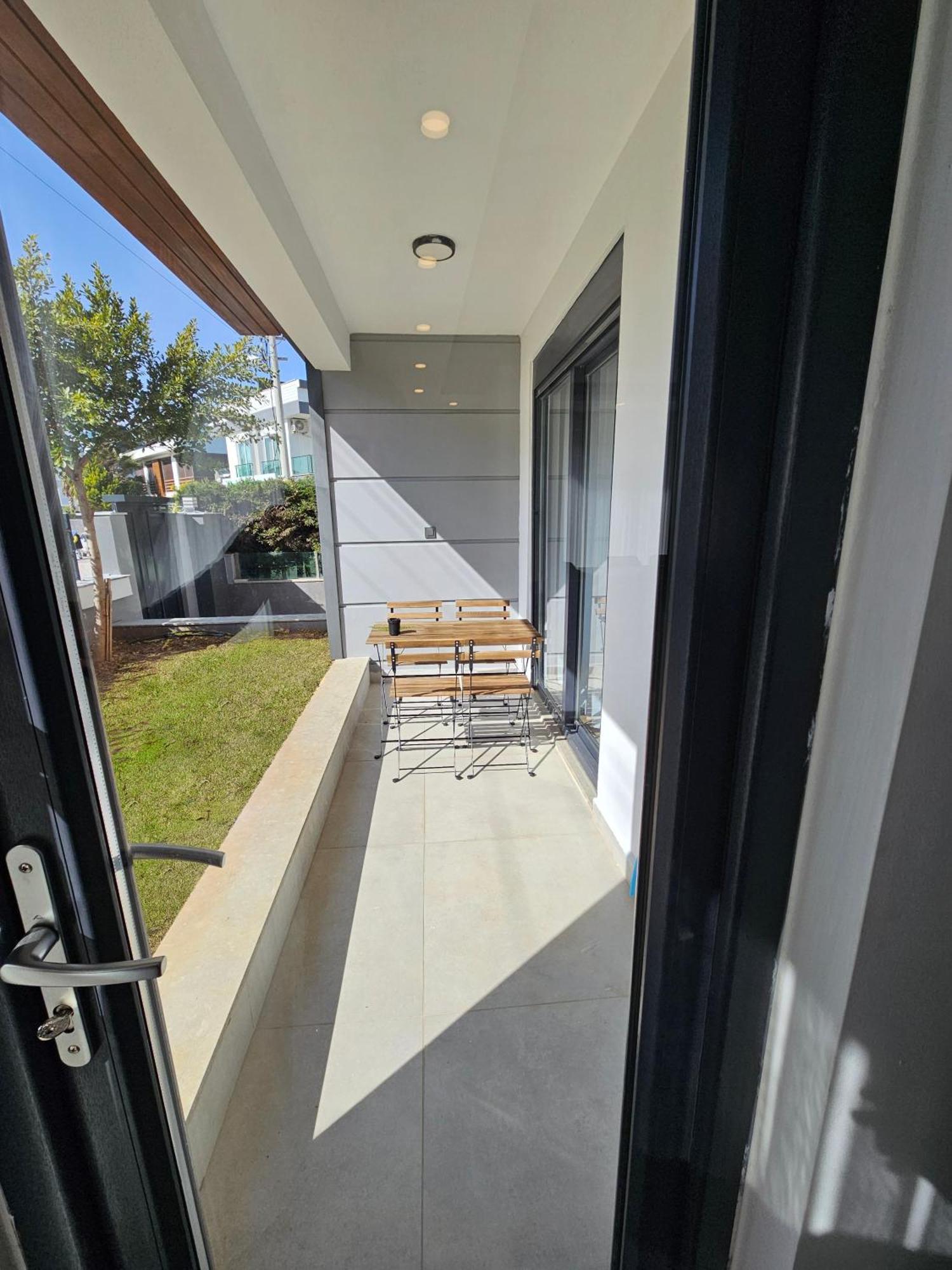 New Flat&large Living Space 2-1 Near Lara