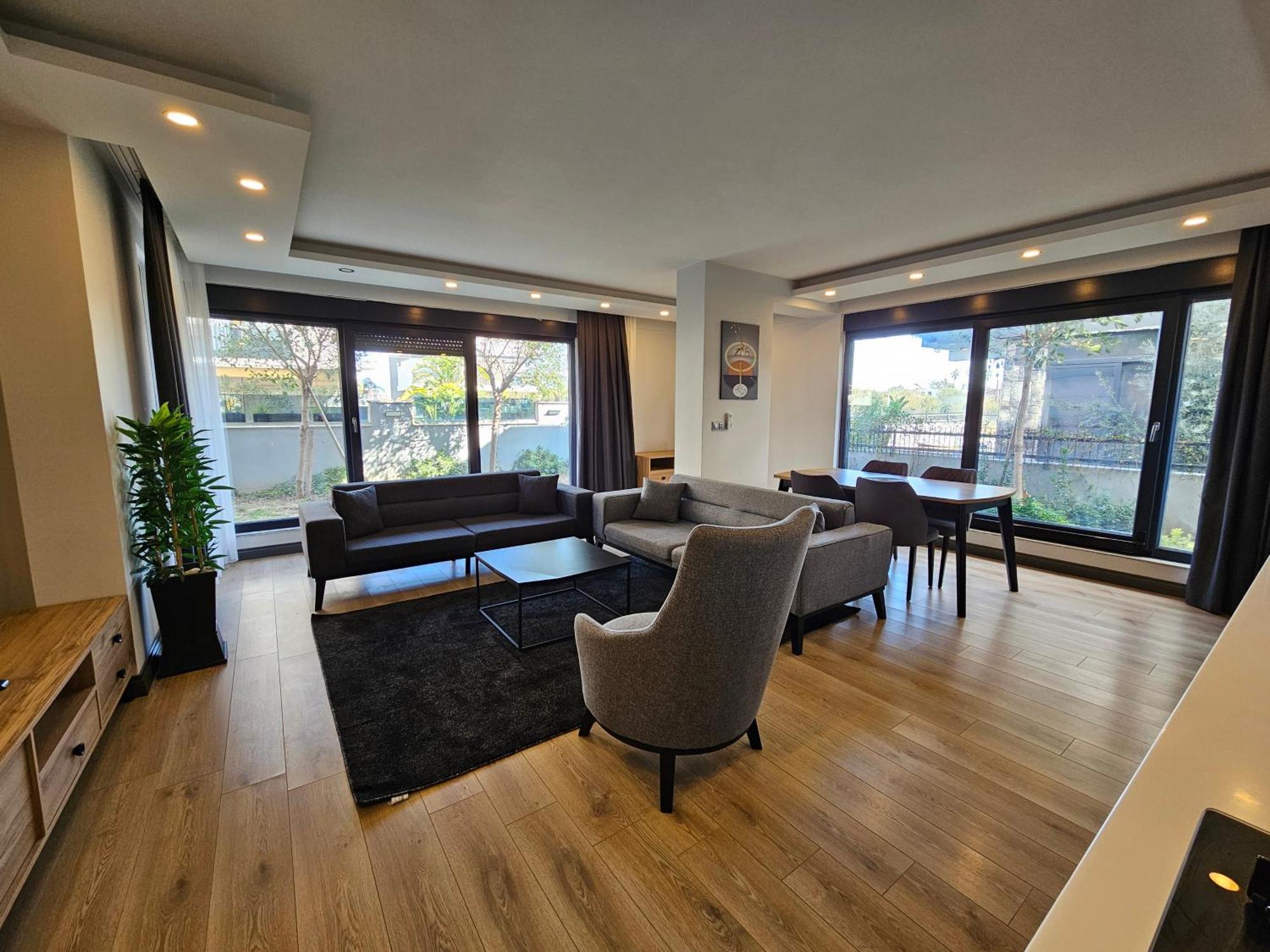 New Flat&large Living Space 2-2 Near By Lara *