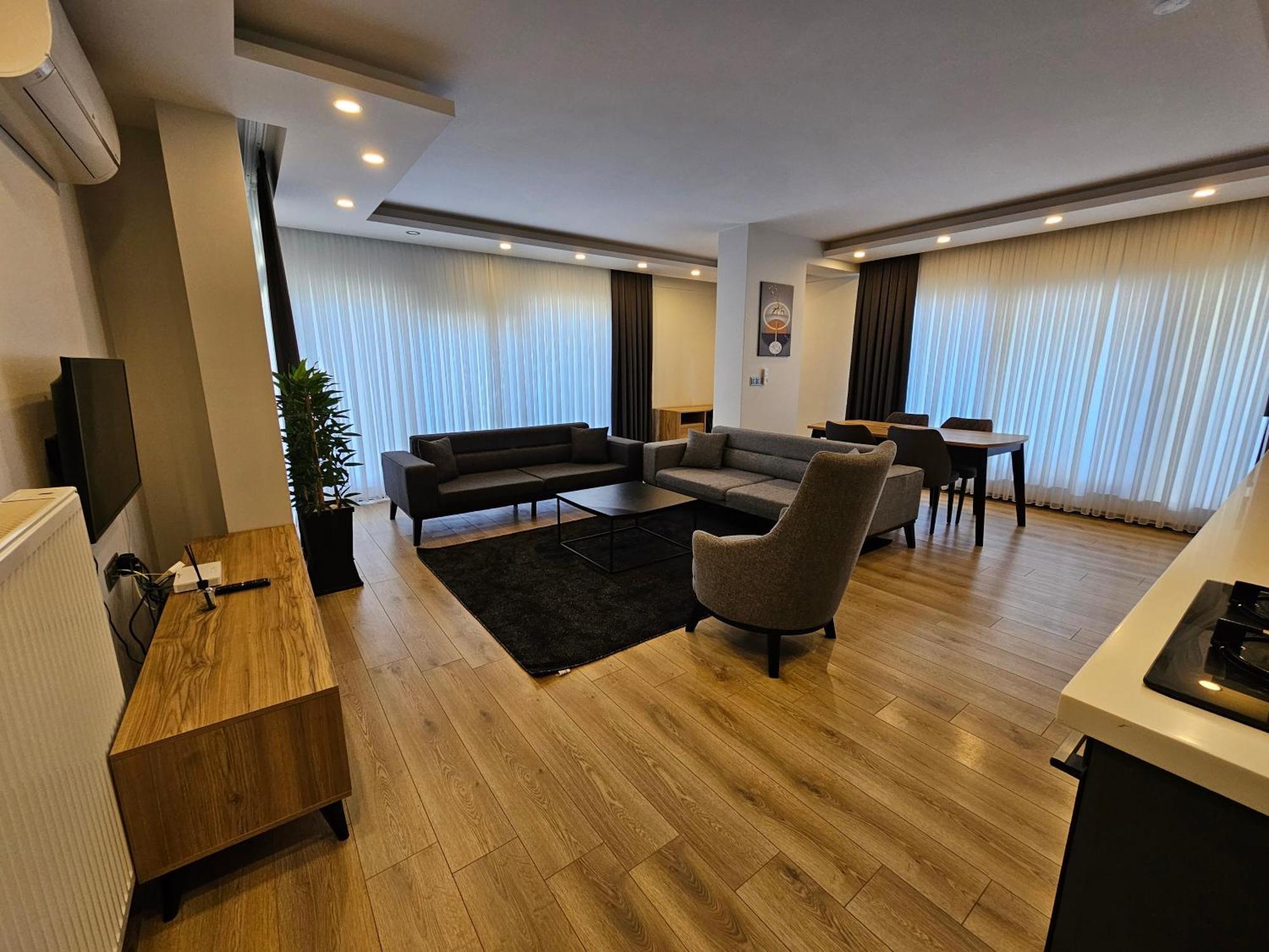 Apartment New Flat&large Living Space 2-2 Near By Lara *