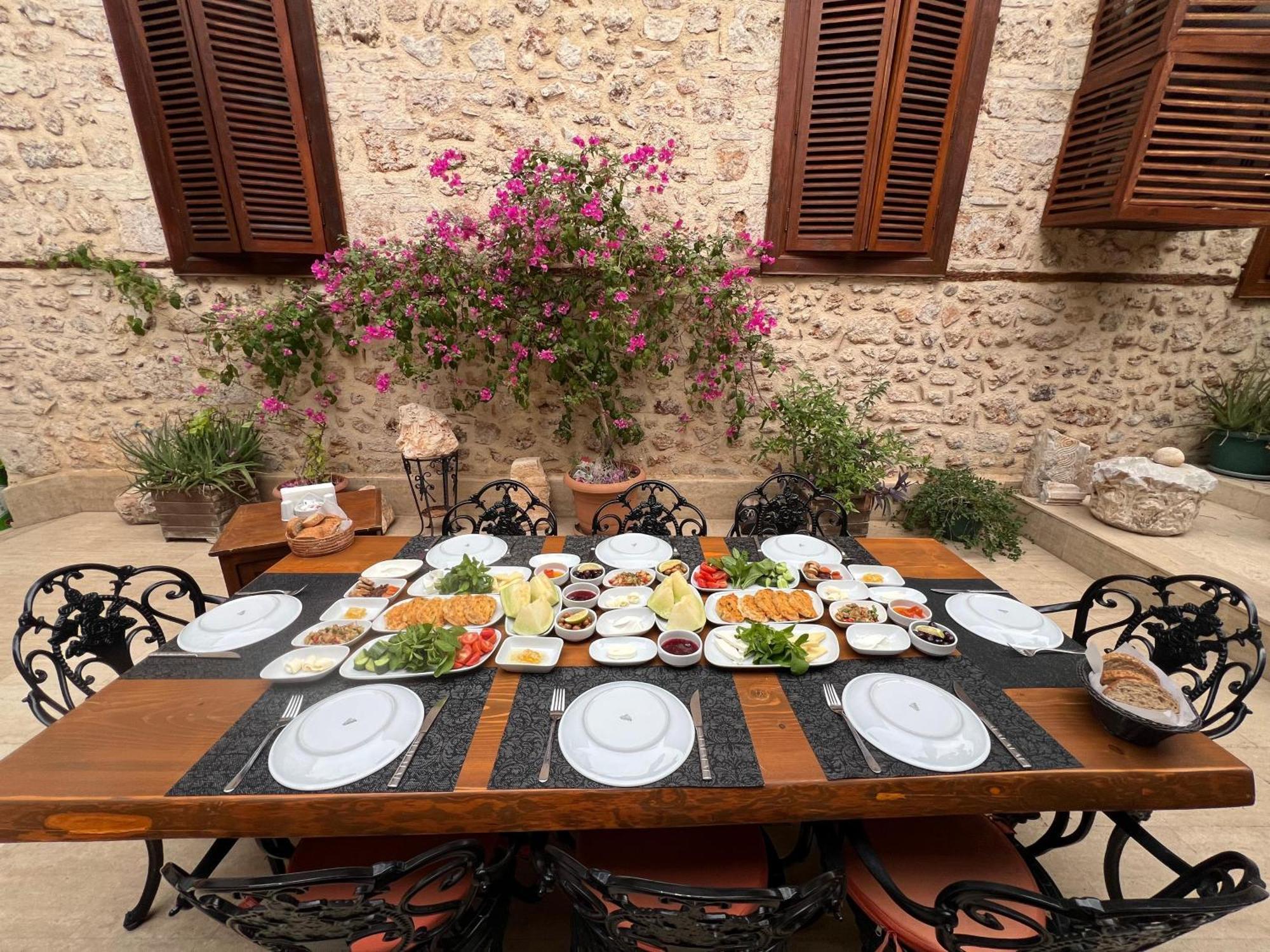 White Garden Hotel-adult Only Hotel