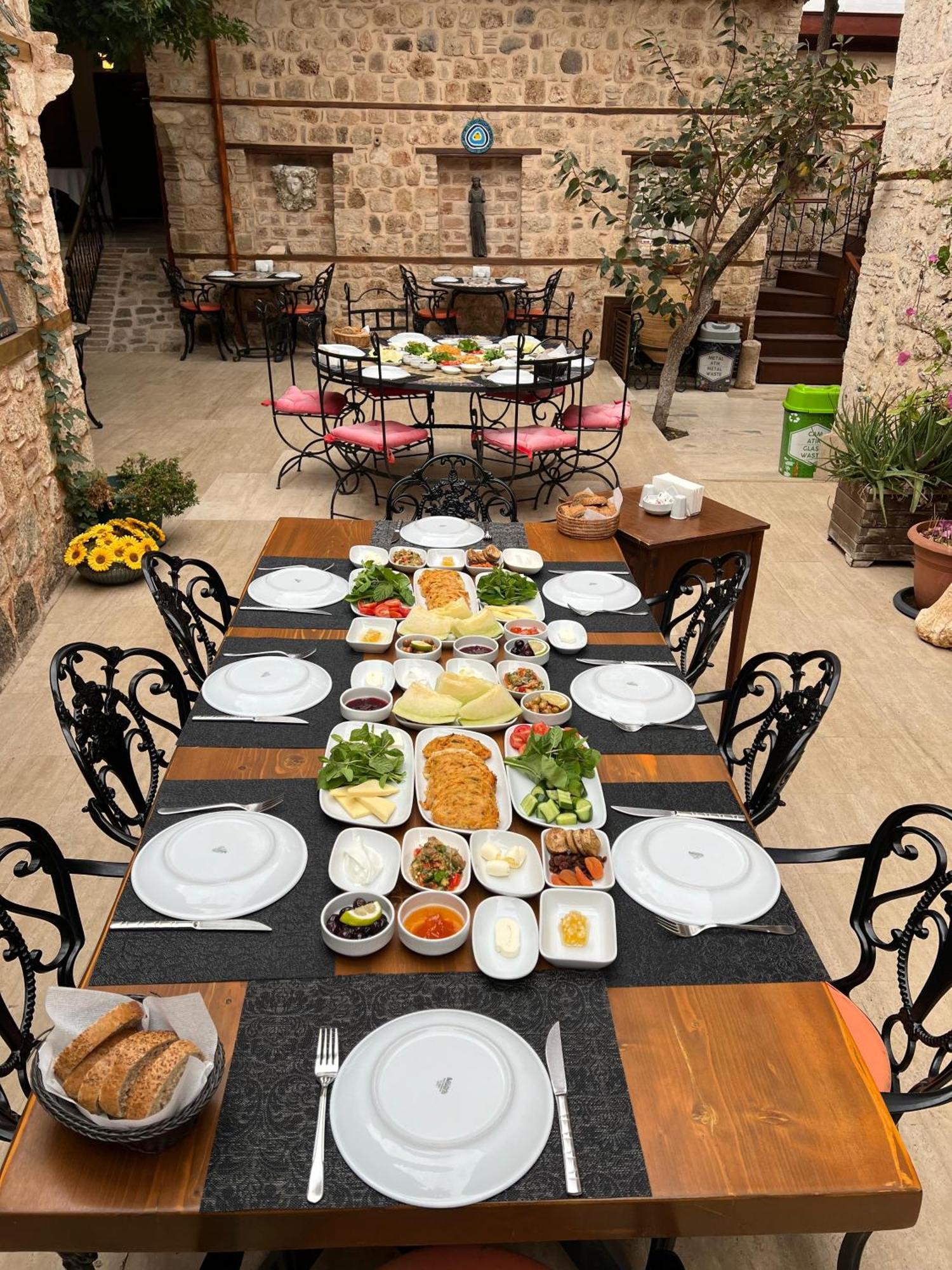 White Garden Hotel-adult Only