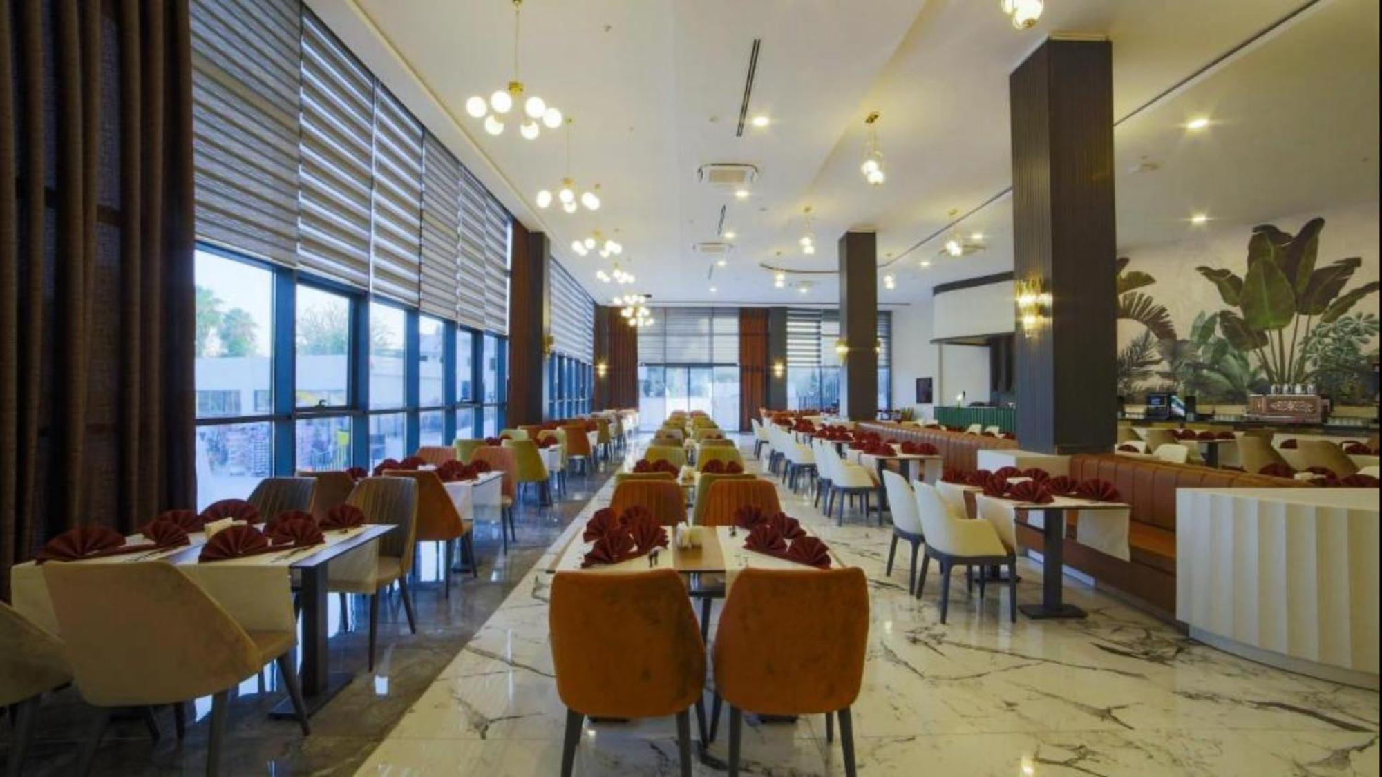 Seaphoria & Hotel