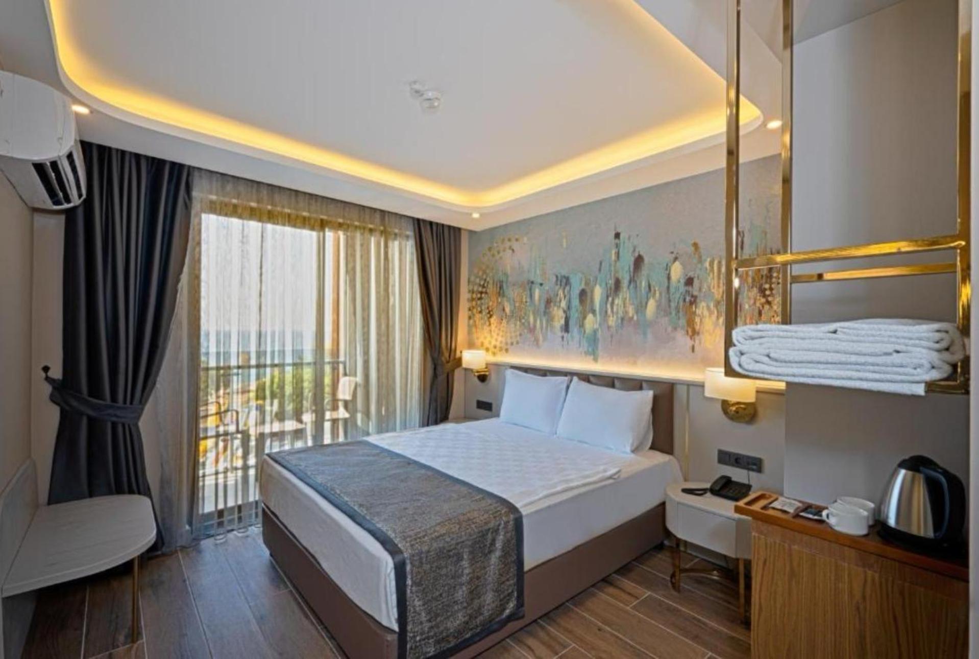 Seaphoria & Hotel