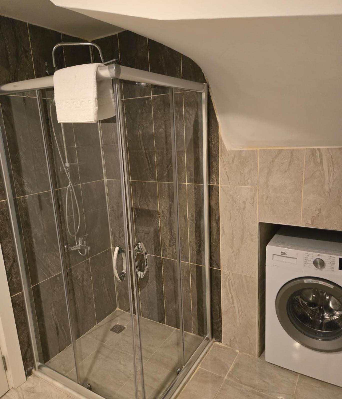 Daire Lara Breeze Homes *