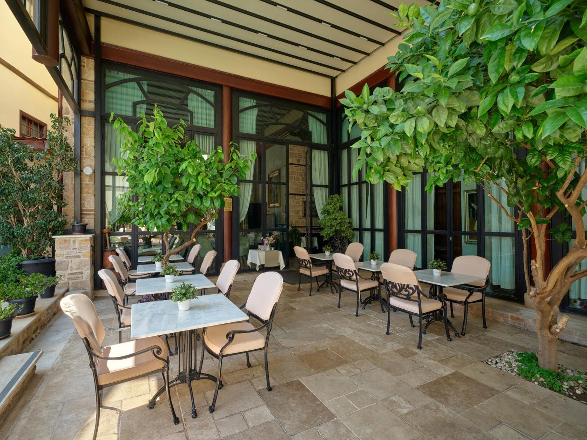 1207 Special Class Hotel
