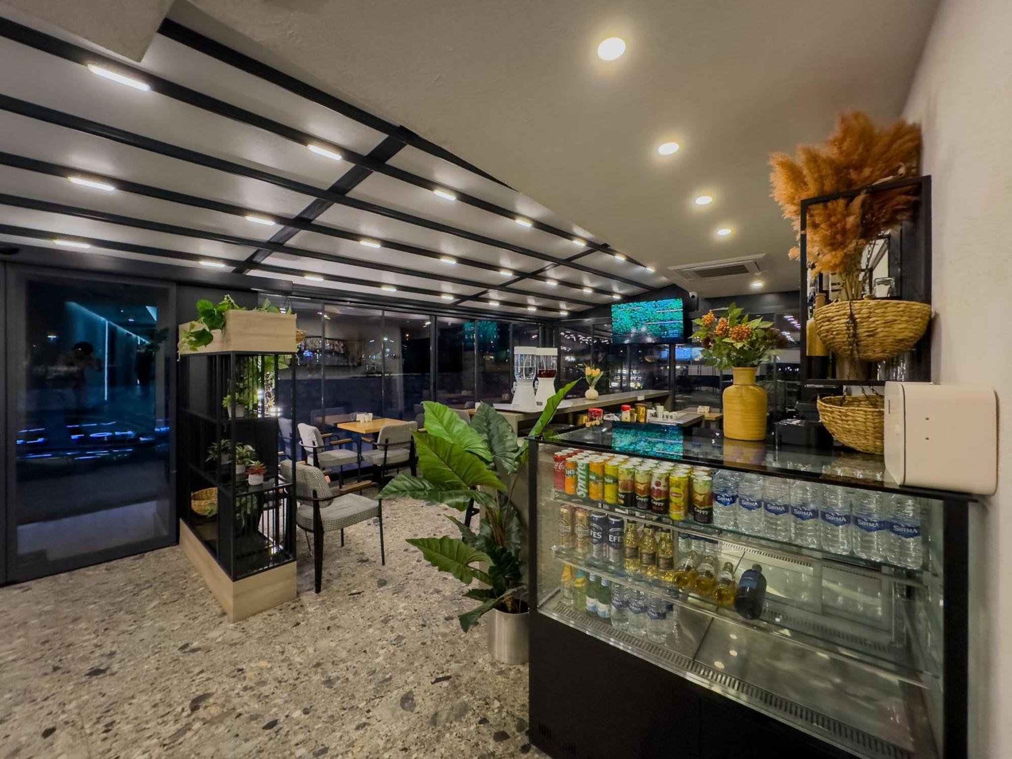 Leaf River Aparthotel *