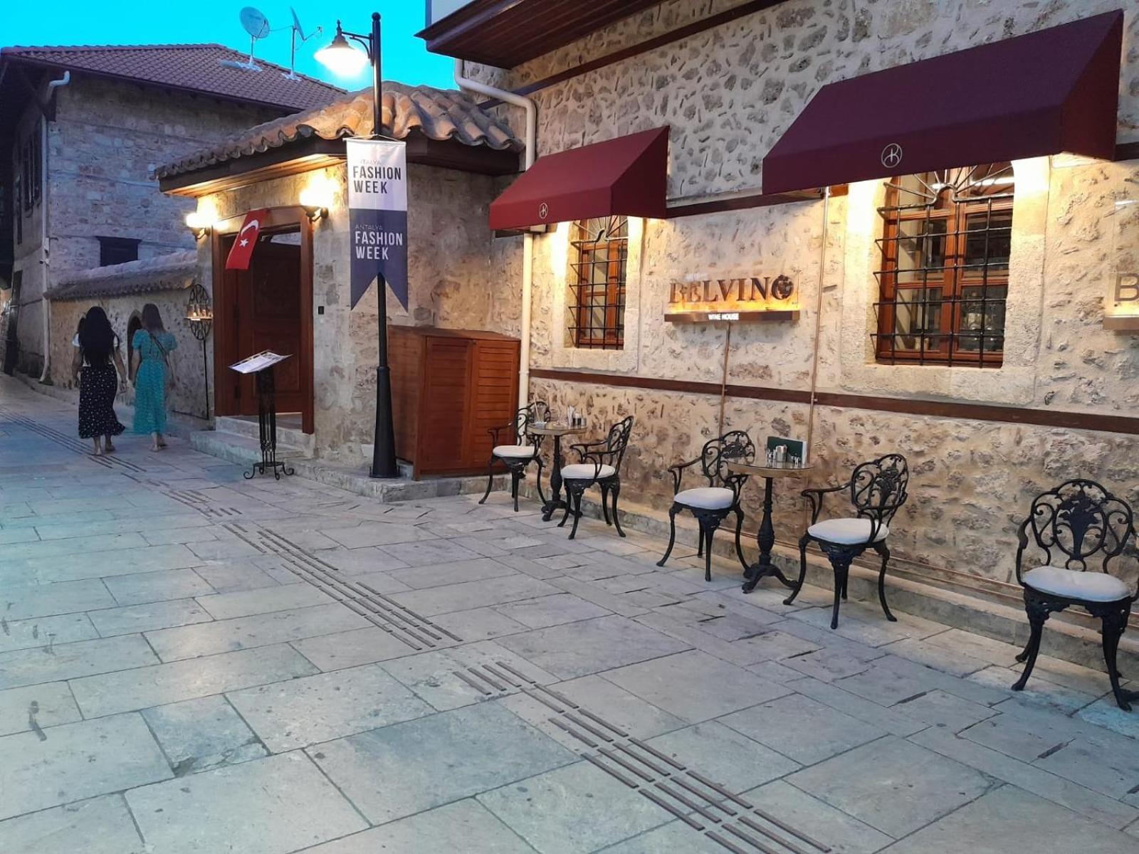 Hotel Belmondo Hare Old Town