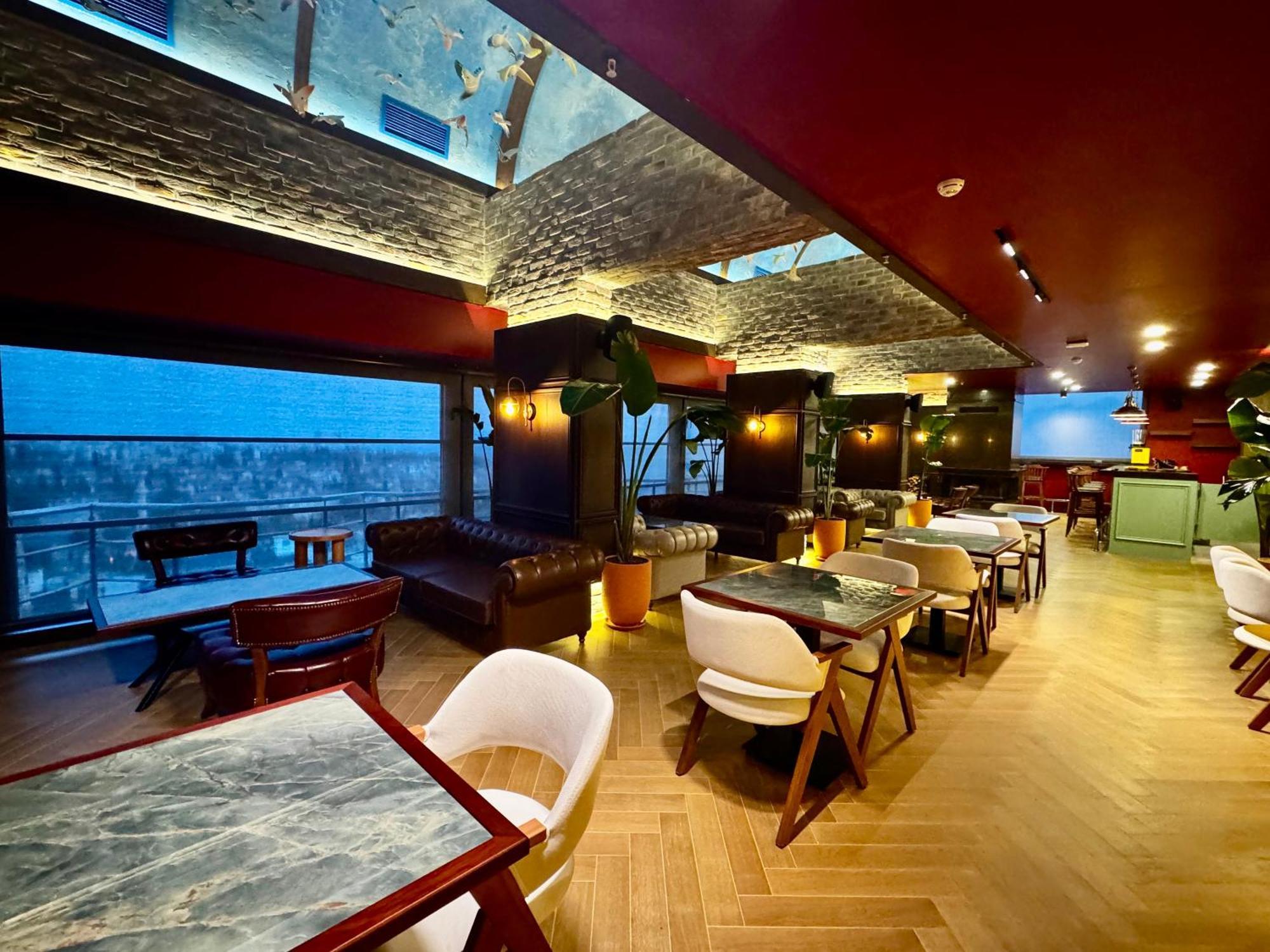 Hotel Western Khan