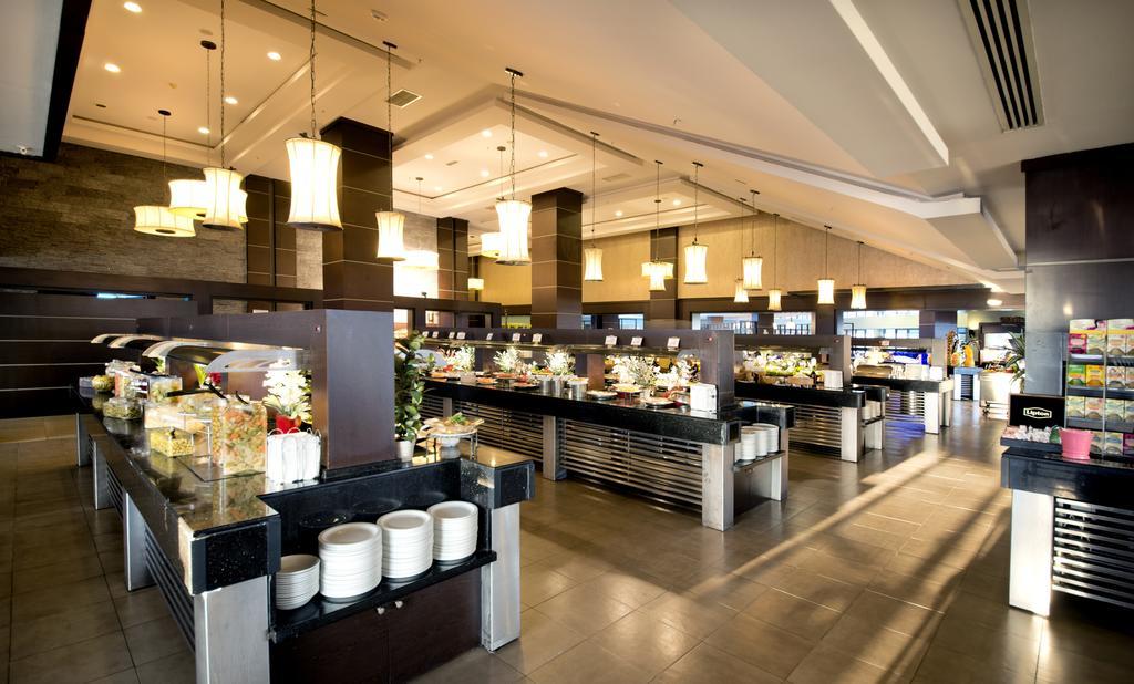 Resort Limak Lara Deluxe & 5*