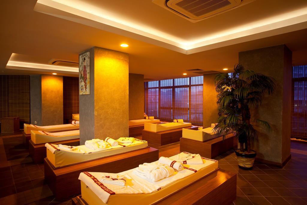 Limak Lara Deluxe & 5* Antalya