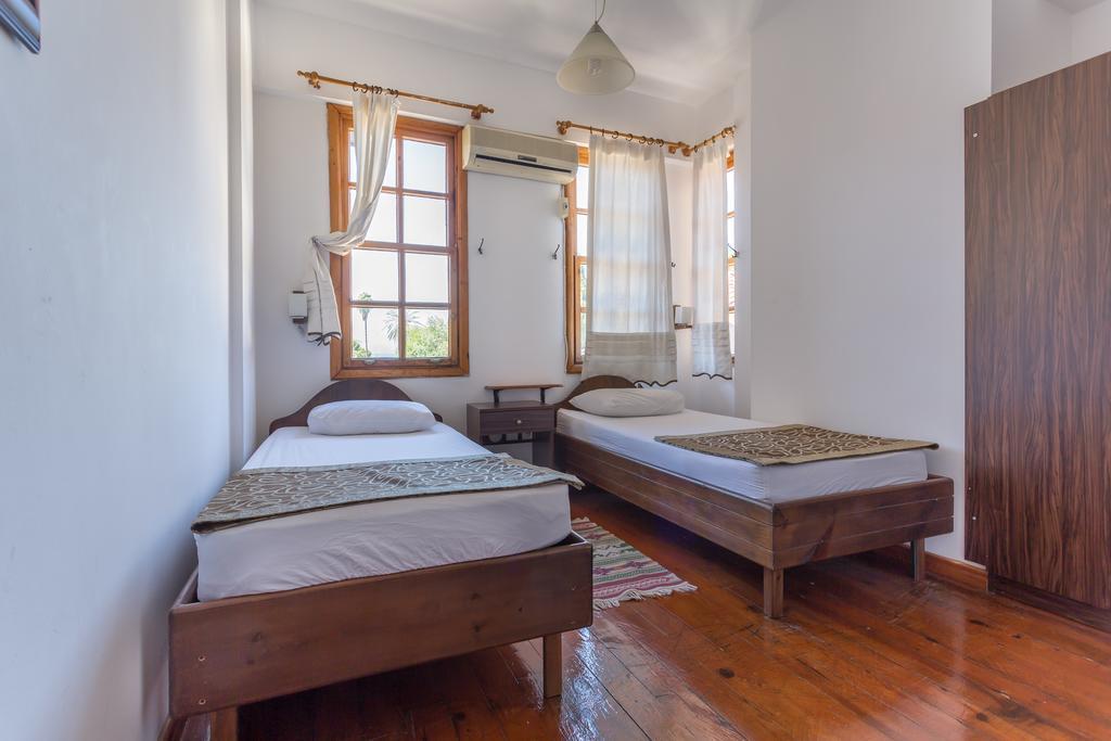Hotel Mavi & Ani Pansiyon 3*