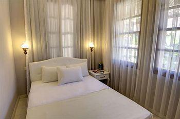 Hotel White Garden Hotel-adult Only 3*