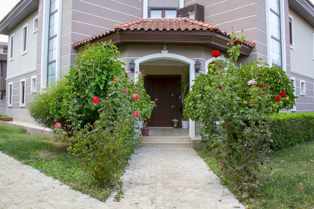 Villa Mondial Villas *