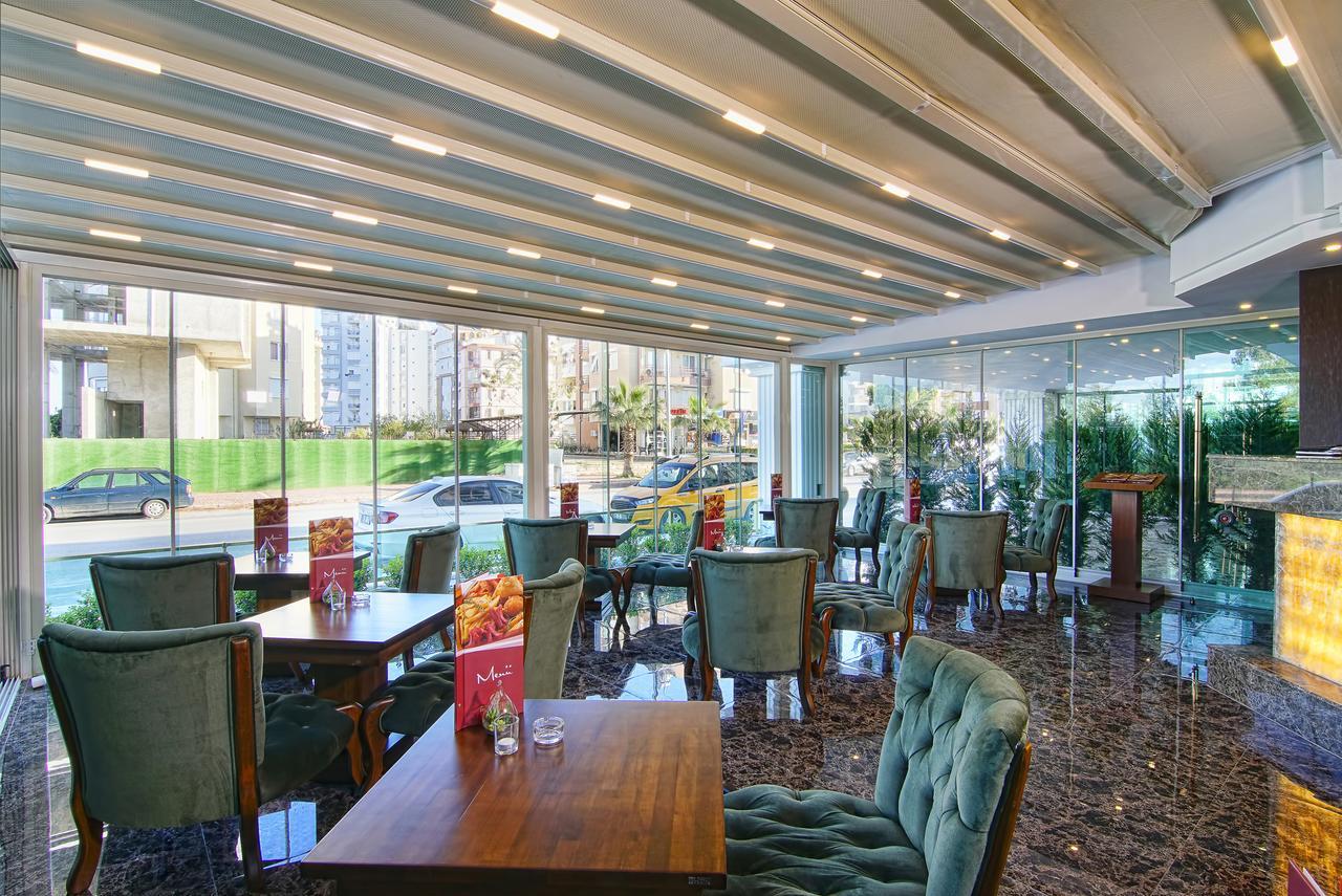 Otel S White 3*