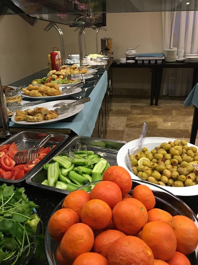 Ayhan Hotel 3*