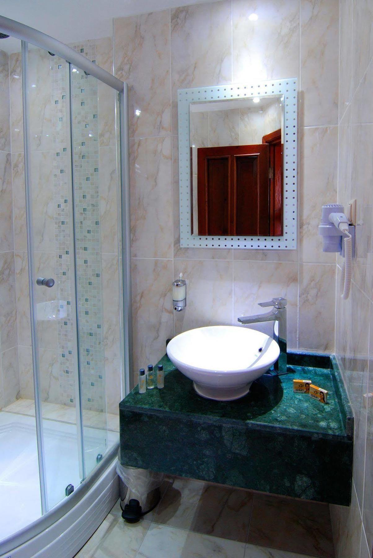 White Garden Hotel-adult Only