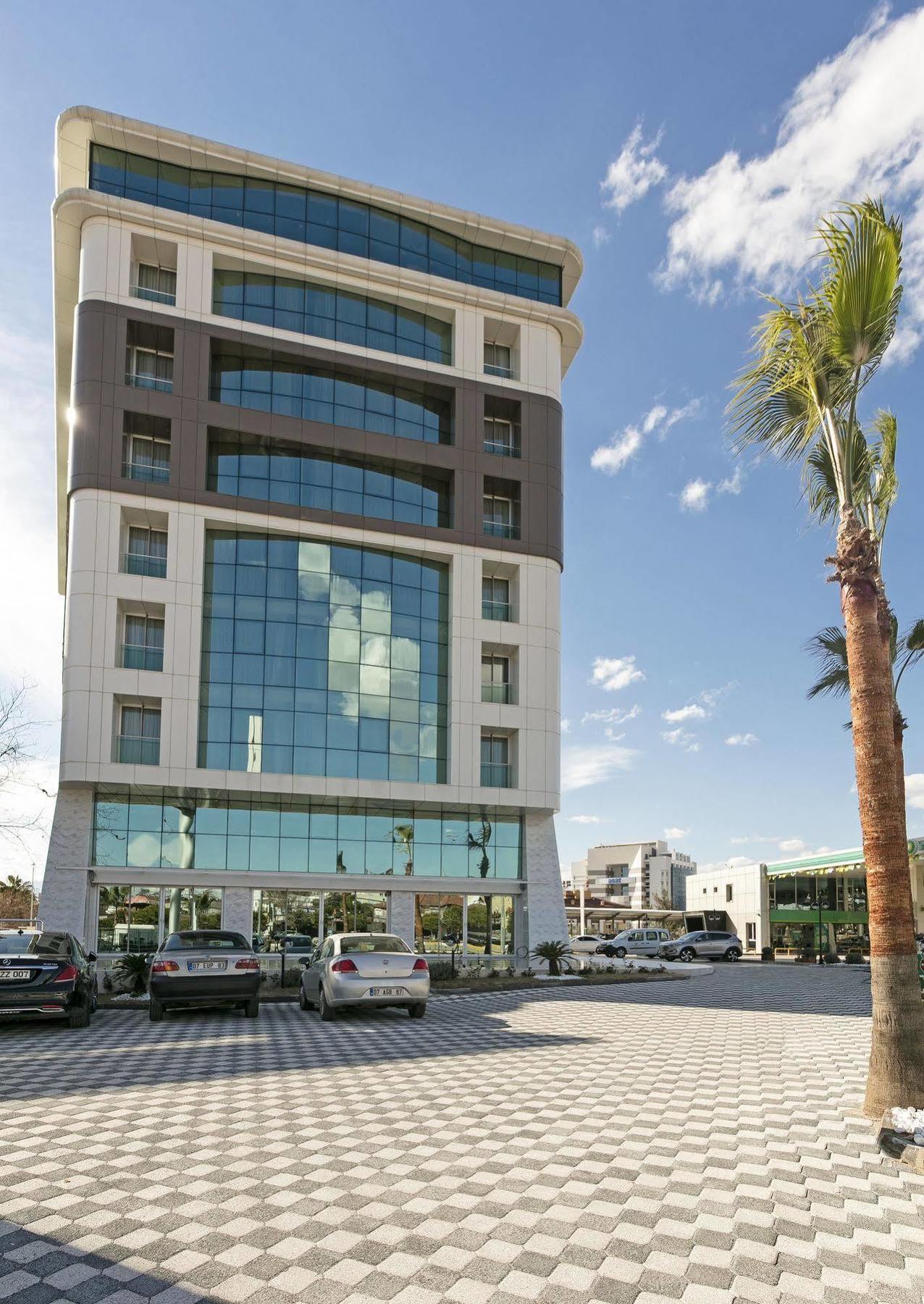 B Business Hotel&spa Hotel