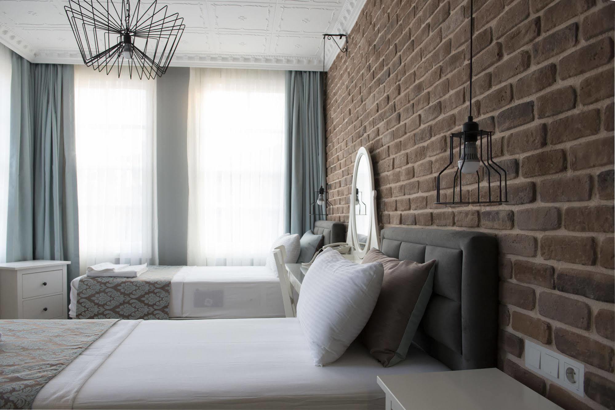 Luna Boutique Hotel