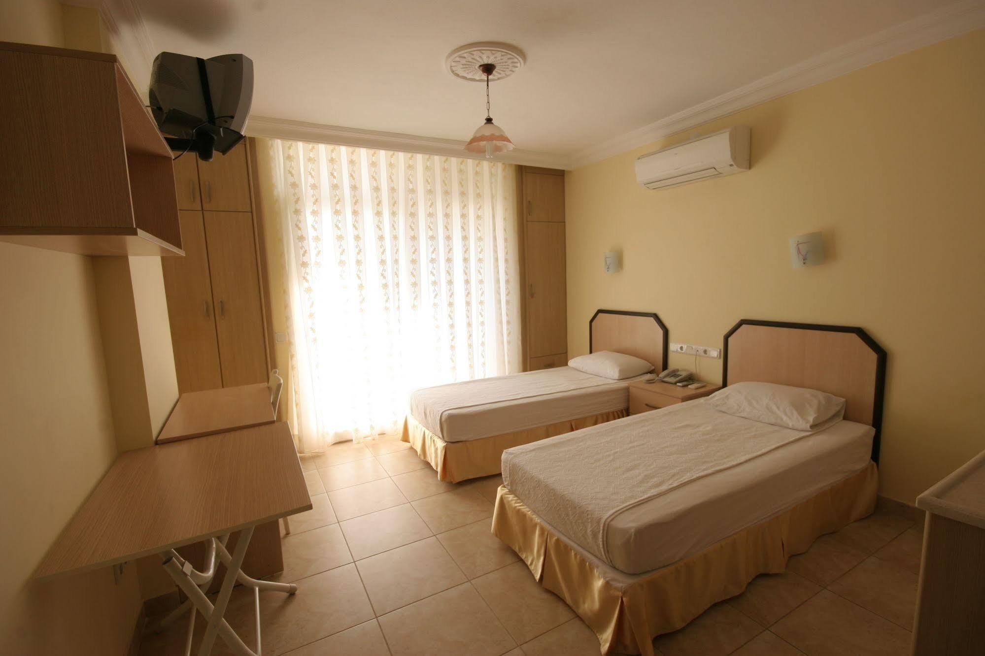 Berrak Su Hotel 3*