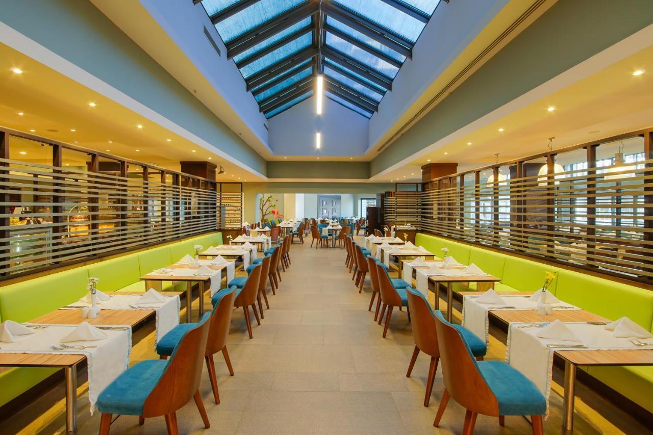Resort Limak Lara Deluxe & 5*