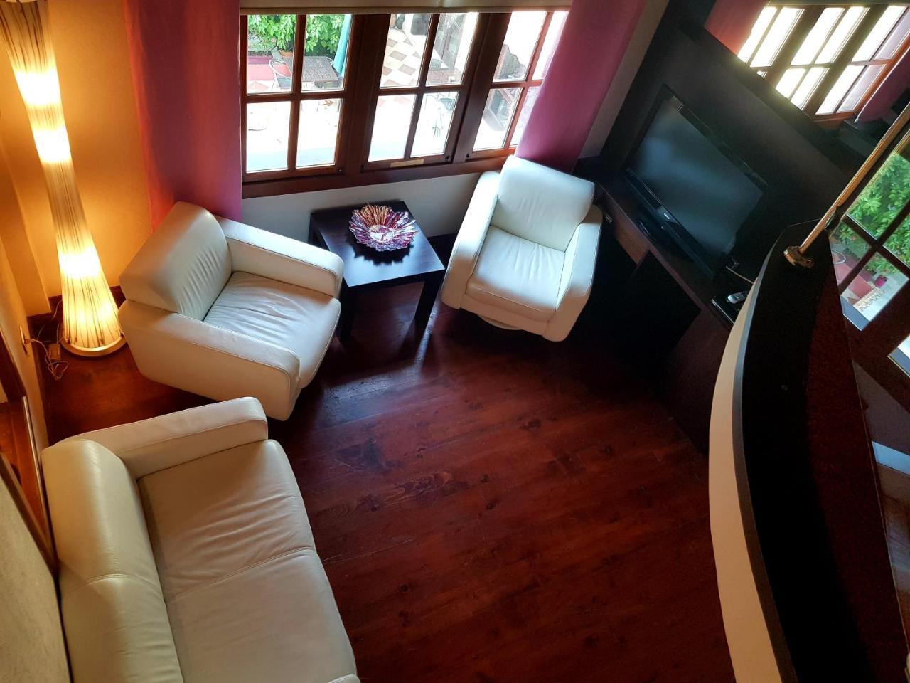 Eski Masal - Special Class Hotel