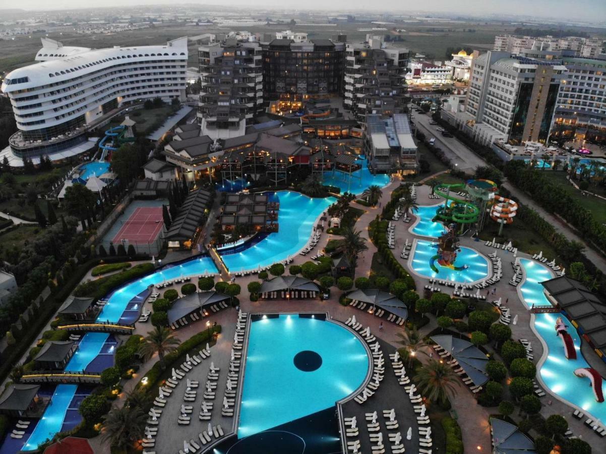 Limak Lara Deluxe & Resort 5*