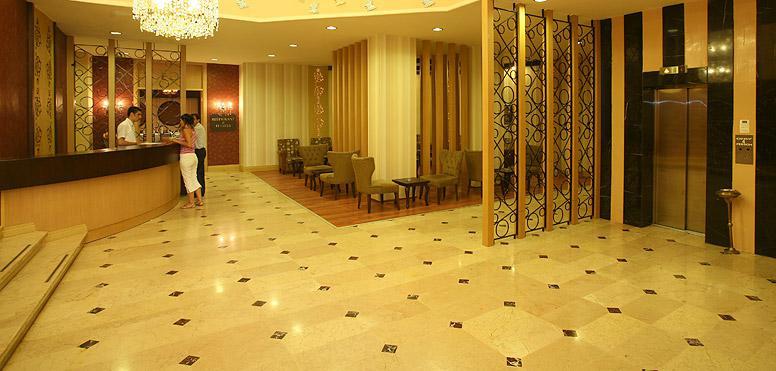 Hotel Ring Downtown 4*