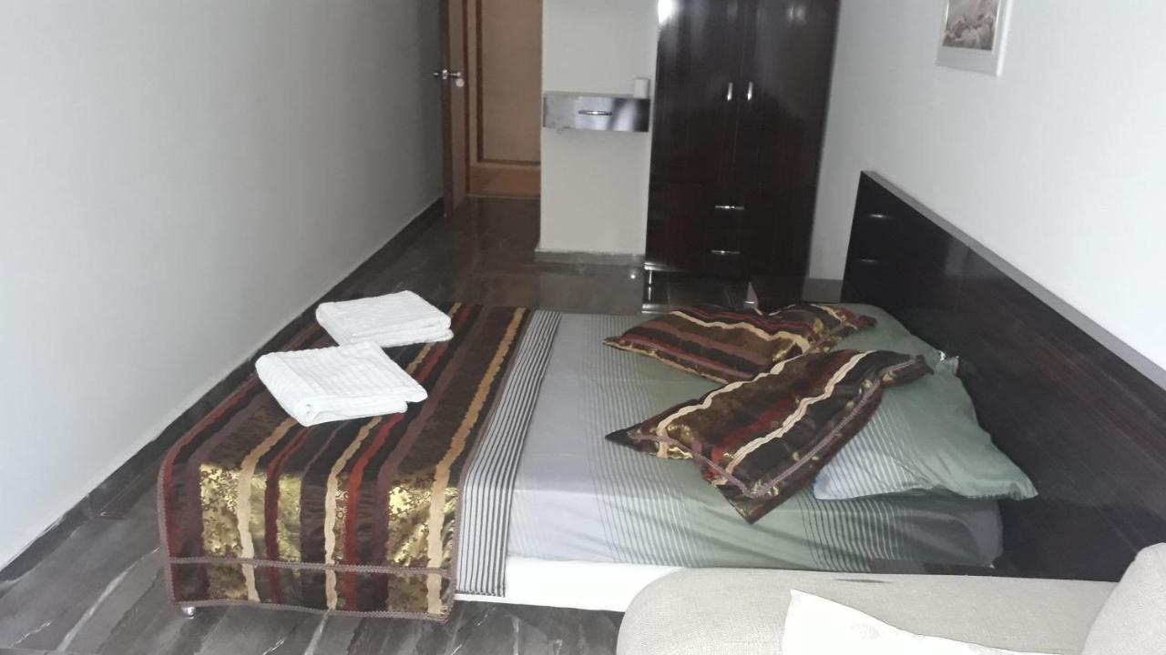 Homestay Lara Camlik *