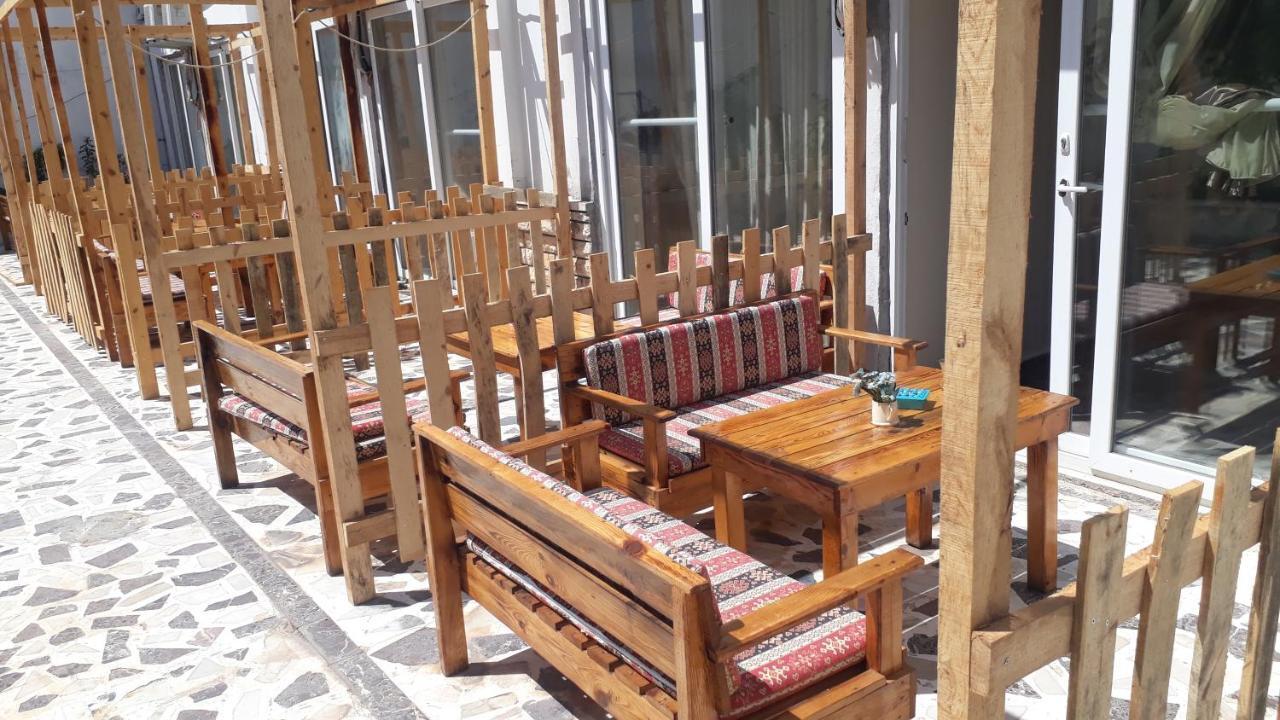 Homestay Lara Camlik *